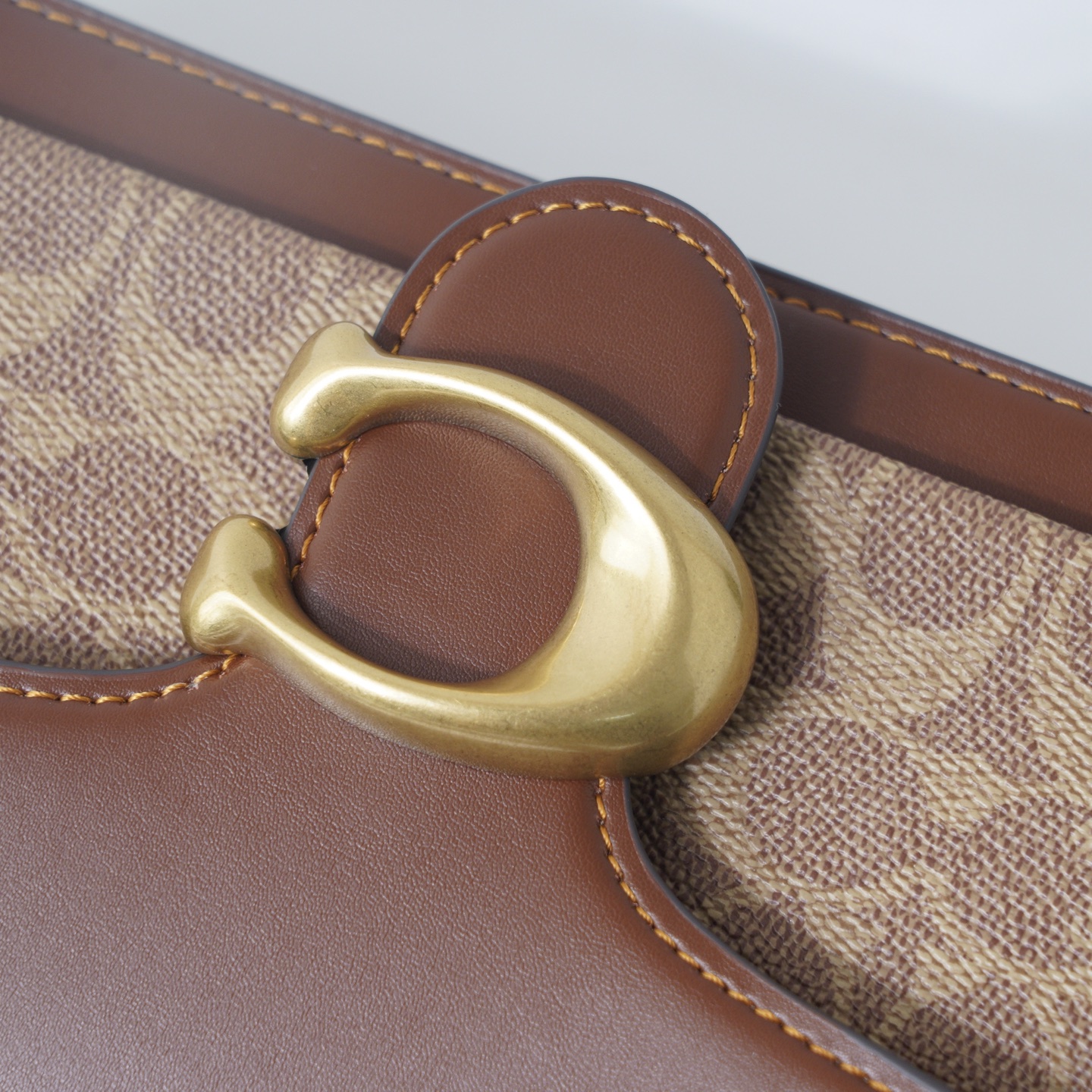 Coach 纯 Coach蔻驰 新酒神包 CI032 TABBY 26号单肩包 吴谨言同款全新Tabby肆意出型