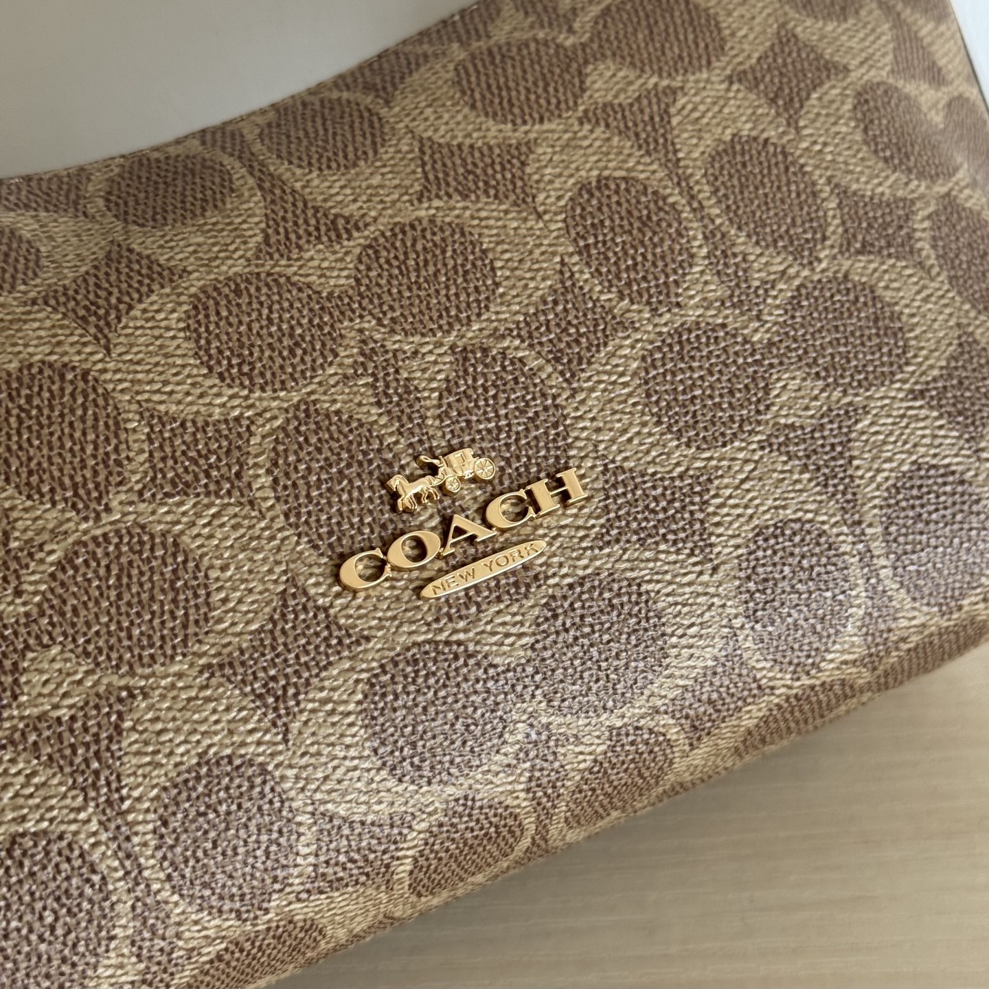 Coach 纯原Coach蔻驰 CEK80 三月新品Caitlin系列腋下斜挎包