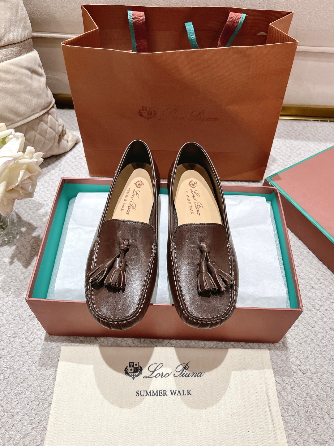 NO:234153,Top high-end version of Doudou shoes, hot products are coming. The new product of LP official website is available for sale Loro Piana (same sewn bean doodou shoes on the official website | The highest quality lp women's classic bean doodou shoes, high-end driving shoes, full packaging! Material imported high-quality top layer cowhide/velvet, imported high-quality water-dye cowhide footbed   wear-resistant bean doodou sole Features high-end comfortable pure handmade to create the perfect shoes that suit you. Size 34~41 (customized by 34.41), Doudou shoes, loro piga, loro piga, cowhide19860909顶级高版本豆豆鞋 爆款来袭 LP官网新品发售Loro Piana(官网同款缝制豆豆鞋｜最高品质lp女士经典豆豆鞋,高端开车鞋,配全套包装！  材质进口优质头层牛皮/绒,进口优质水染牛皮垫脚 耐磨豆豆底 特点高档舒适 纯手工制作  打造最适合您的的完美鞋履  码数34～41（34.41订做）,豆豆鞋,loro piana,loro piana,cowhide,Women's Shoes