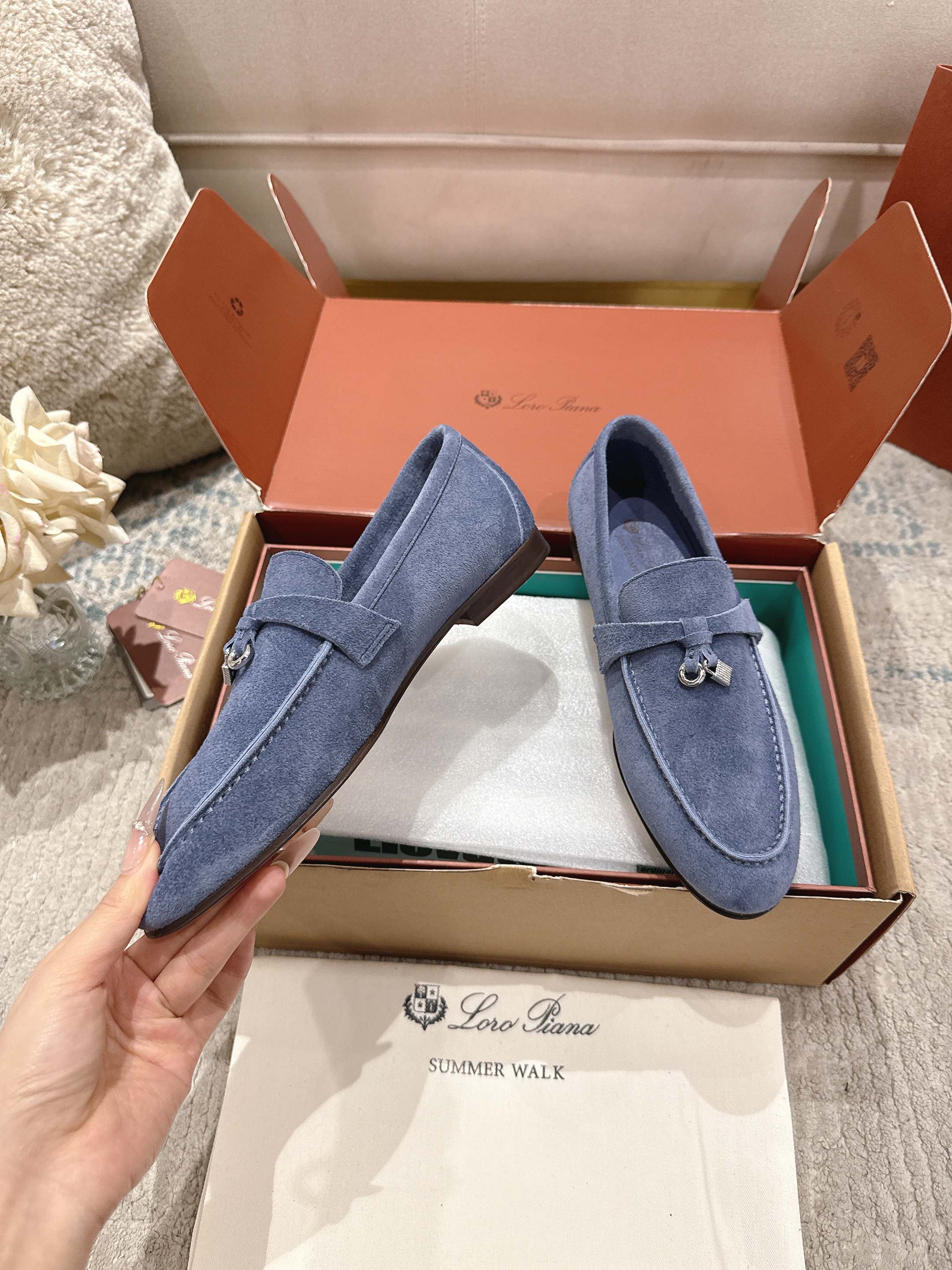 Мокасины женские из замши Loro Piana