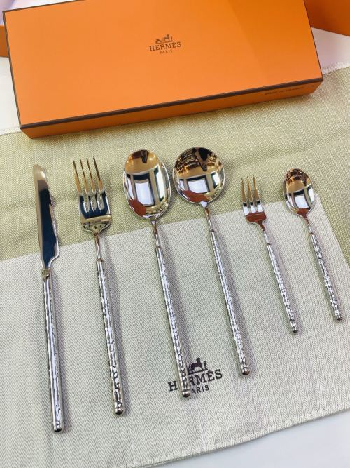 Hermès 6-Piece Stainless Steel Silverware Set, Elegant Utensils for Fine Dining 1 Hermès 6-Piece Stainless Steel Silverware Set, Elegant Utensils for Fine Dining