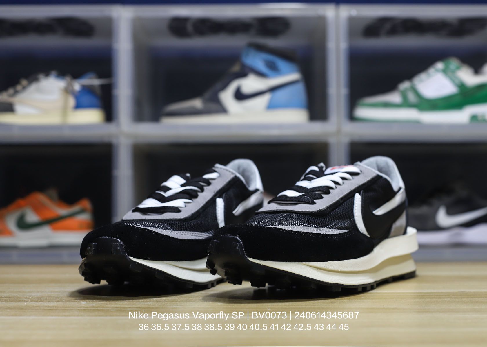 Nike/耐克 正确3D打印效果重影钩子,中底嵌入超轻发泡EVA缓震材质,双层进口无味切片打磨组合鞋底❗重磅来袭,日式解构美学联名Sacai x Nike Pegasus Vaporfly SP改良华夫马拉松解构设计前卫变形三层底休闲慢跑鞋 BV0073 类型:男女鞋 编码:240614345.687