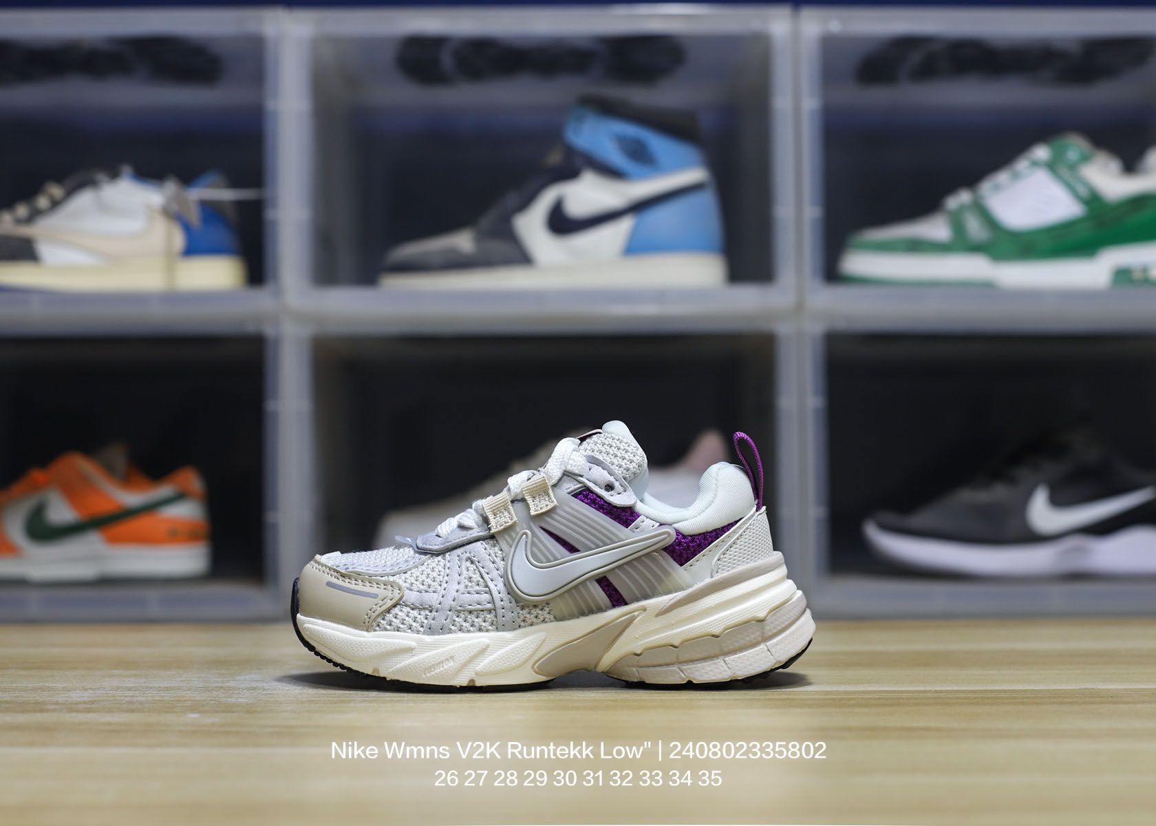 图片[5]-🈴 Nike/耐克 童鞋 原楦原纸版开发版型，采用太空革组合呼吸网眼布鞋面材质，搭载正确4层组合底模!!，嵌入TPU加固稳定模块,双层MD发泡缓震中底及防滑橡胶底片❗️一次拿下 V2K 以及老爹风，全新耐克Nike Wmns V2K Runtekk Low\”White/Green\”复古潮系列未来复古老爹风百搭休闲运动慢跑鞋 类型：童鞋 尺码：26 27 28 29 30 31 32 33 34 35-选品中心