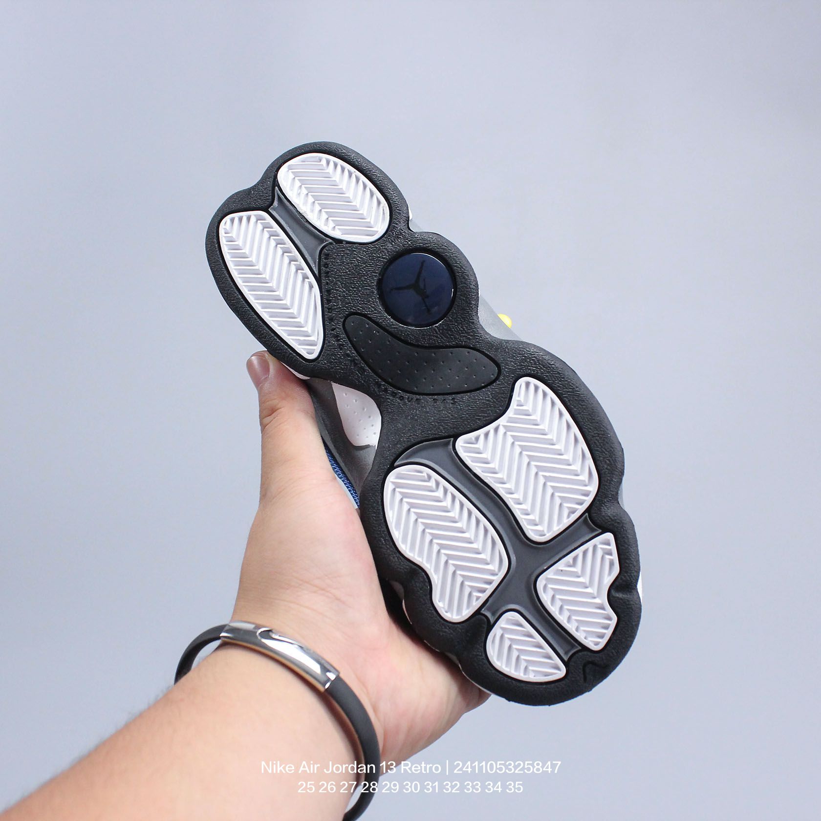 图片[8]-Jordan/乔丹 中大童学生的潮流童鞋❗️潮爹潮妈追寻的单品🎁采用贴膜牛培皮革鞋面材质，中底钢印及缜密拉帮效果❗️耐克乔丹Nike Air Jordan 13 Retro 乔丹中帮复古休闲文化篮球鞋\” 类型：童鞋 尺码：25 26 27 28 29 30 31 32 33 34 35-选品中心