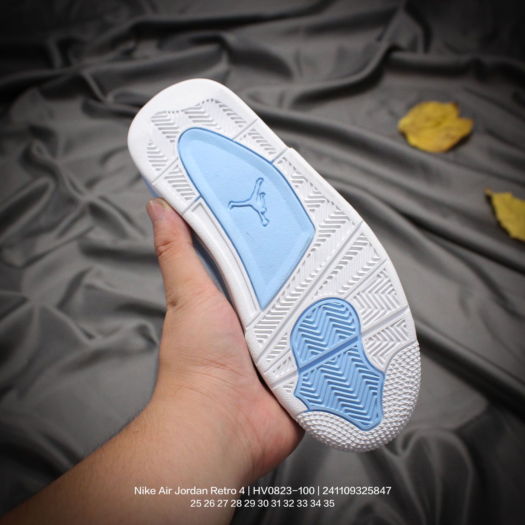 图片[5]-Jordan/乔丹 中大童学生的潮流童鞋❗️潮爹潮妈追寻的单品🎁采用贴膜牛培皮革鞋面材质，中底钢印及缜密拉帮效果❗️耐克乔丹Nike Air Jordan Retro 4乔丹AJ4代中帮复古休闲文化篮球鞋\” HV0823-100 类型：童鞋 尺码：25 26 27 28 29 30 31 32 33 34 35-选品中心