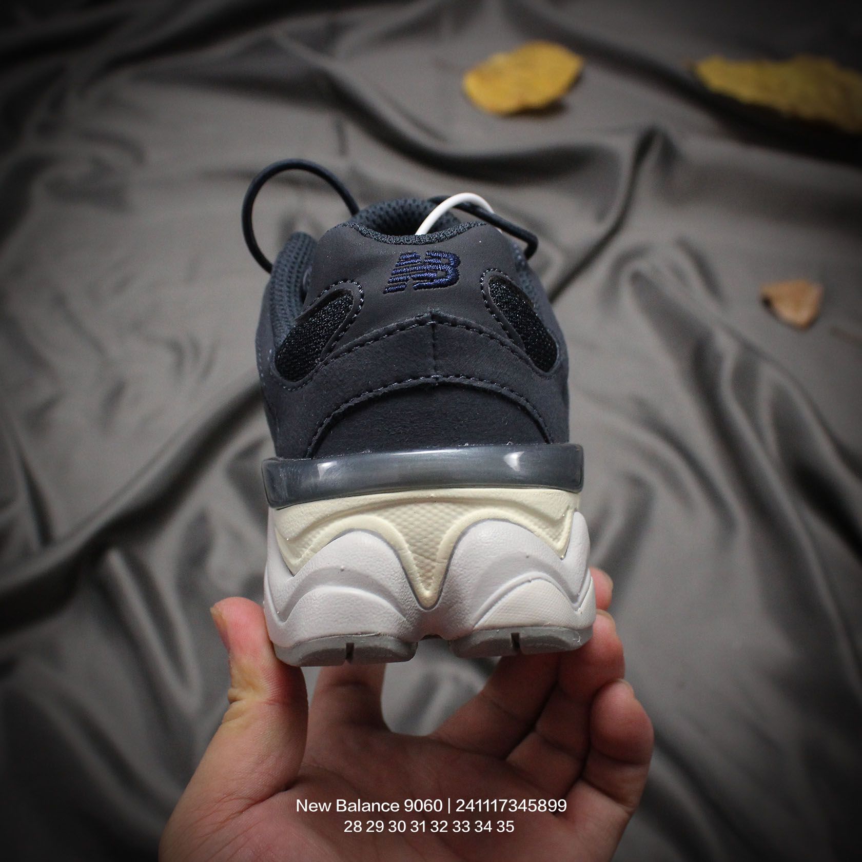 图片[4]-New Balance/新百伦 9060系列 童鞋版本上线,潮爹潮妈追寻的单品!!采用反绒面革及透气斜纹帆布料拼接鞋面材质，中底嵌入ABZORB缓震科技材料及后跟嵌入TPU装饰条稳固❗️ 复古爱好者看过来,全新配色!全新NB新百伦New Balance 9060\”Driftwood Castlerock\”系列复古百搭老爹风小象蹄休闲运动跑步鞋“浮木棕深灰 类型：童鞋 尺码：28 29 30 31 32 33 34 35-选品中心