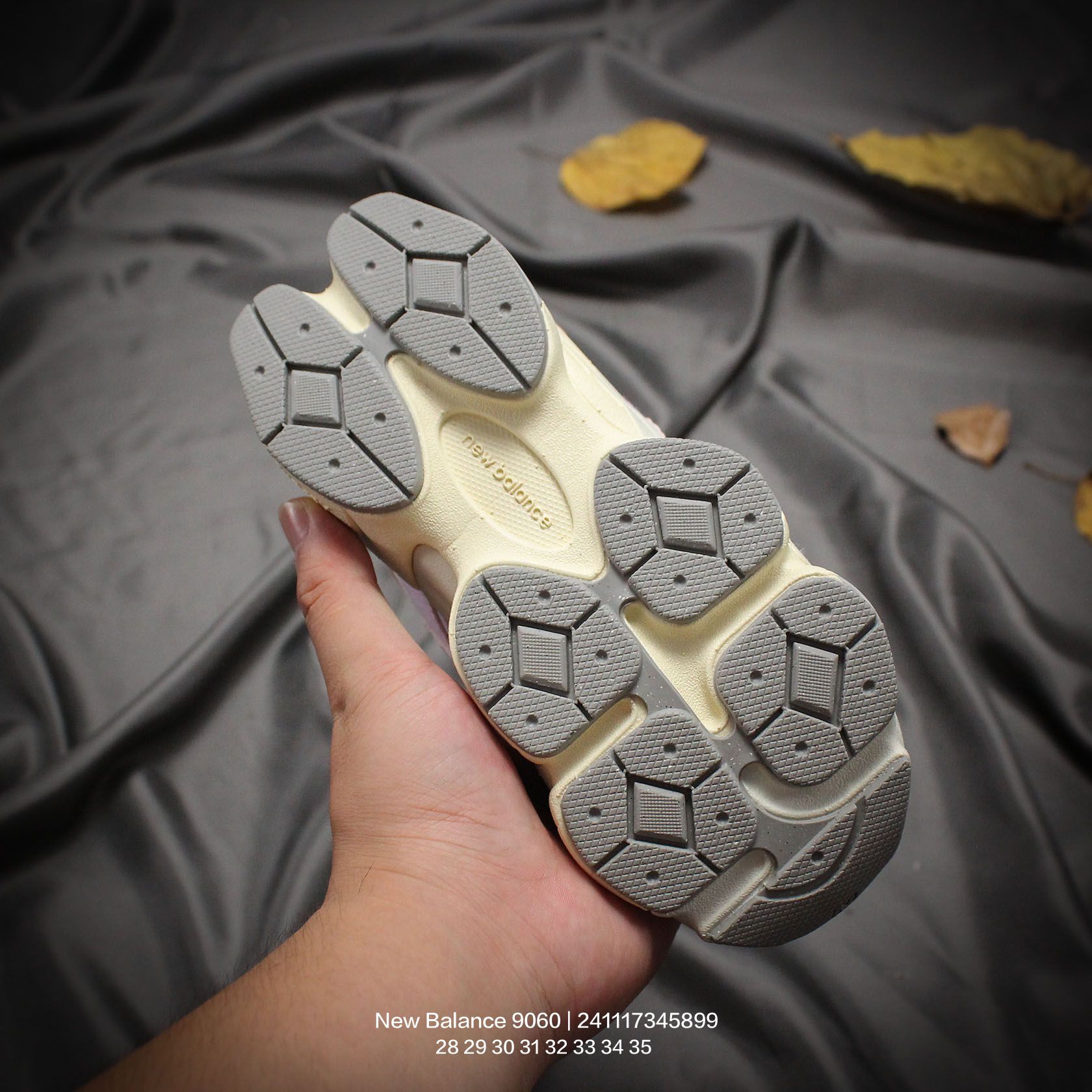 图片[5]-New Balance/新百伦 9060系列 童鞋版本上线,潮爹潮妈追寻的单品!!采用反绒面革及透气斜纹帆布料拼接鞋面材质，中底嵌入ABZORB缓震科技材料及后跟嵌入TPU装饰条稳固❗️ 复古爱好者看过来,全新配色!全新NB新百伦New Balance 9060\”Driftwood Castlerock\”系列复古百搭老爹风小象蹄休闲运动跑步鞋“浮木棕深灰 类型：童鞋 尺码：28 29 30 31 32 33 34 35-选品中心