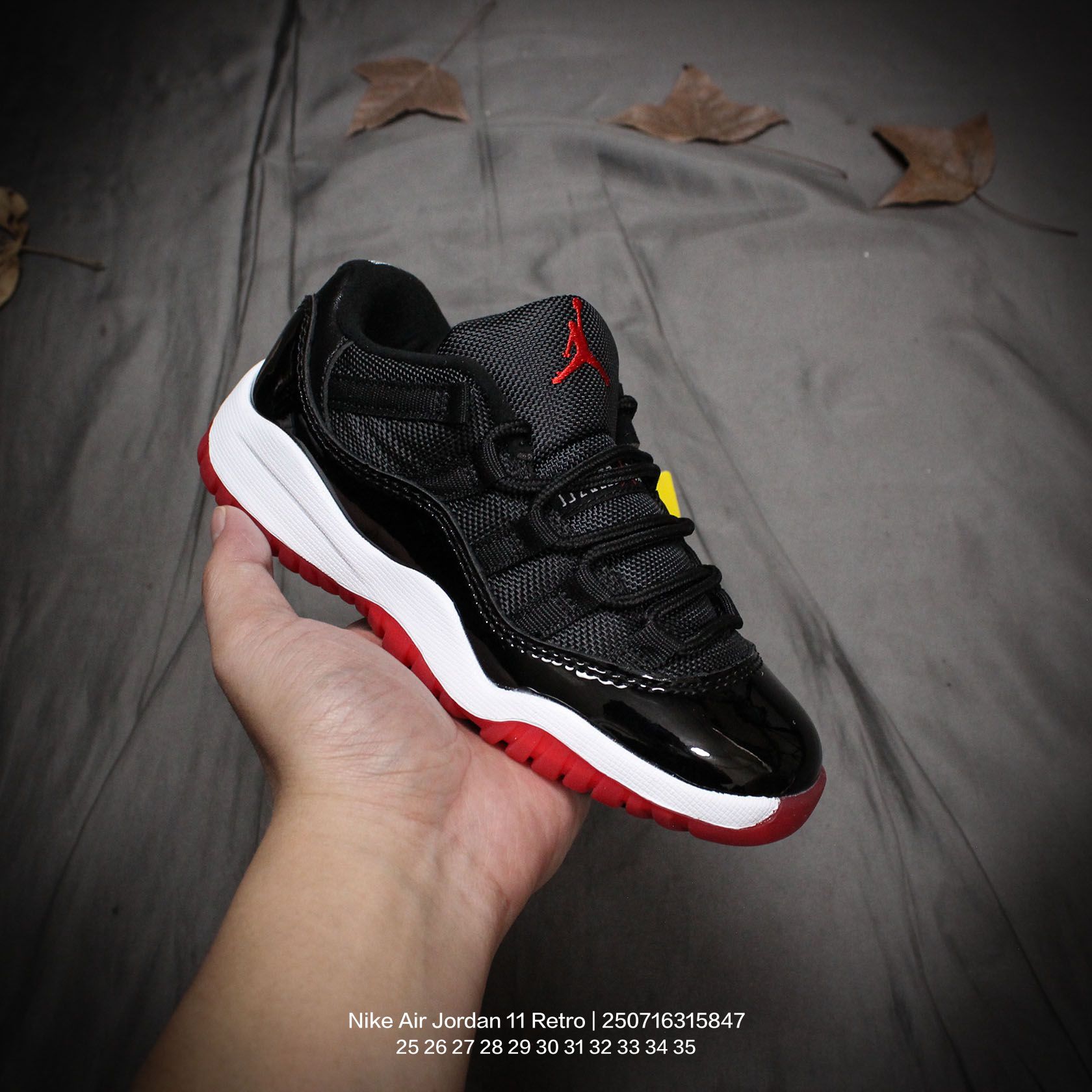 Jordan/乔丹 中大童学生的潮流童鞋❗️潮爹潮妈追寻的单品🎁采用贴膜牛培皮革鞋面材质,中底钢印及缜密拉帮效果❗️耐克乔丹Nike Air Jordan 11 Retro 乔丹中帮复古休闲文化篮球鞋\” 类型:童鞋 尺码:25 26 27 28 29 30 31 32 33 34 35-选品中心