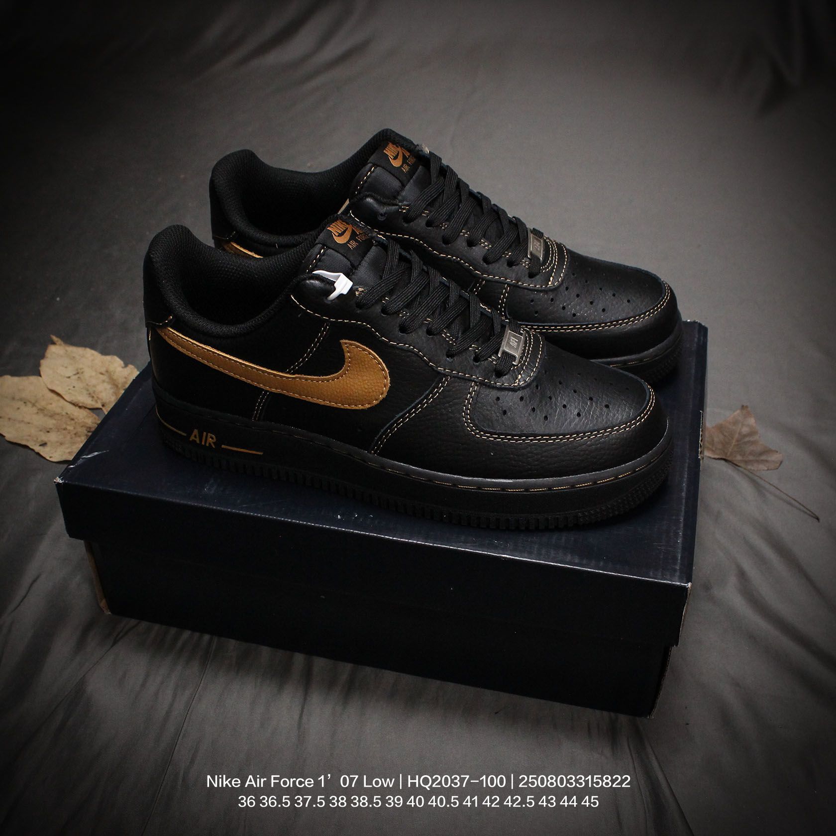 🈴💰100
Nike/耐克 男女鞋真标半码制,升级原楦原纸版数据开发版型,采用硬质牛剖革鞋面材质,内置全掌Air Sole气垫❗官方新色,耐克Nike Air Force 1’07 Low"White/Navy空军一号经典低帮百搭休闲运动板鞋“皮革白藏蓝钩子 HQ2037-100
类型:男女鞋
码数:36 36.5 37.5 38 38.5 39 40 40.5 41 42 42.5 43 44 45
编码:250803315.822