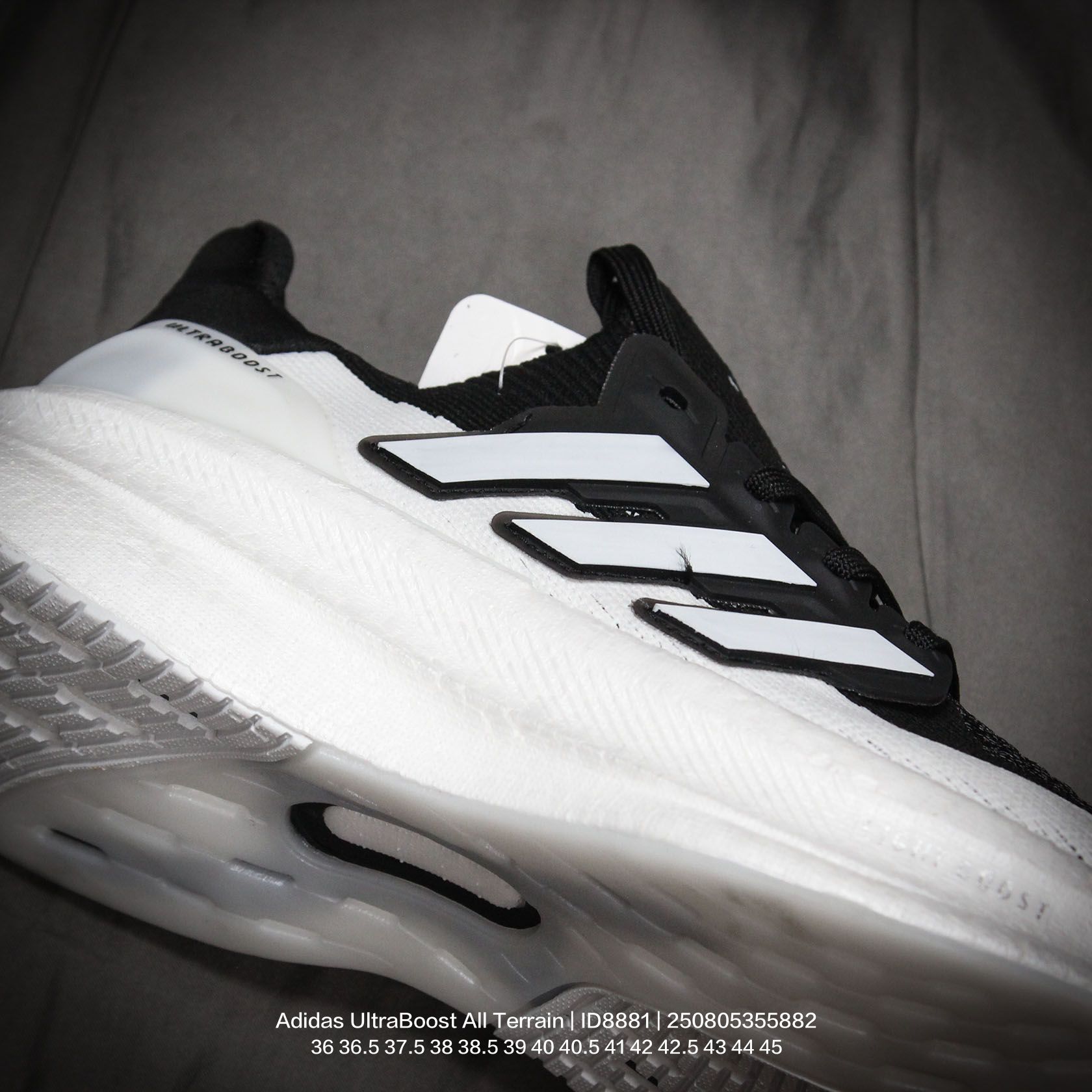 💰180
Adidas/阿迪达斯 原楦原纸版开发版型，全新鞋面缝线补强Torsion Spring抗扭转系统❗️全新阿迪达斯Adidas UltraBoost All Terrain袜套式针织鞋面休闲运动慢跑鞋。 ID8881

类型：男鞋
码数：40 40.5 41 42 42.5 43 44 45
编码：250805355.882
