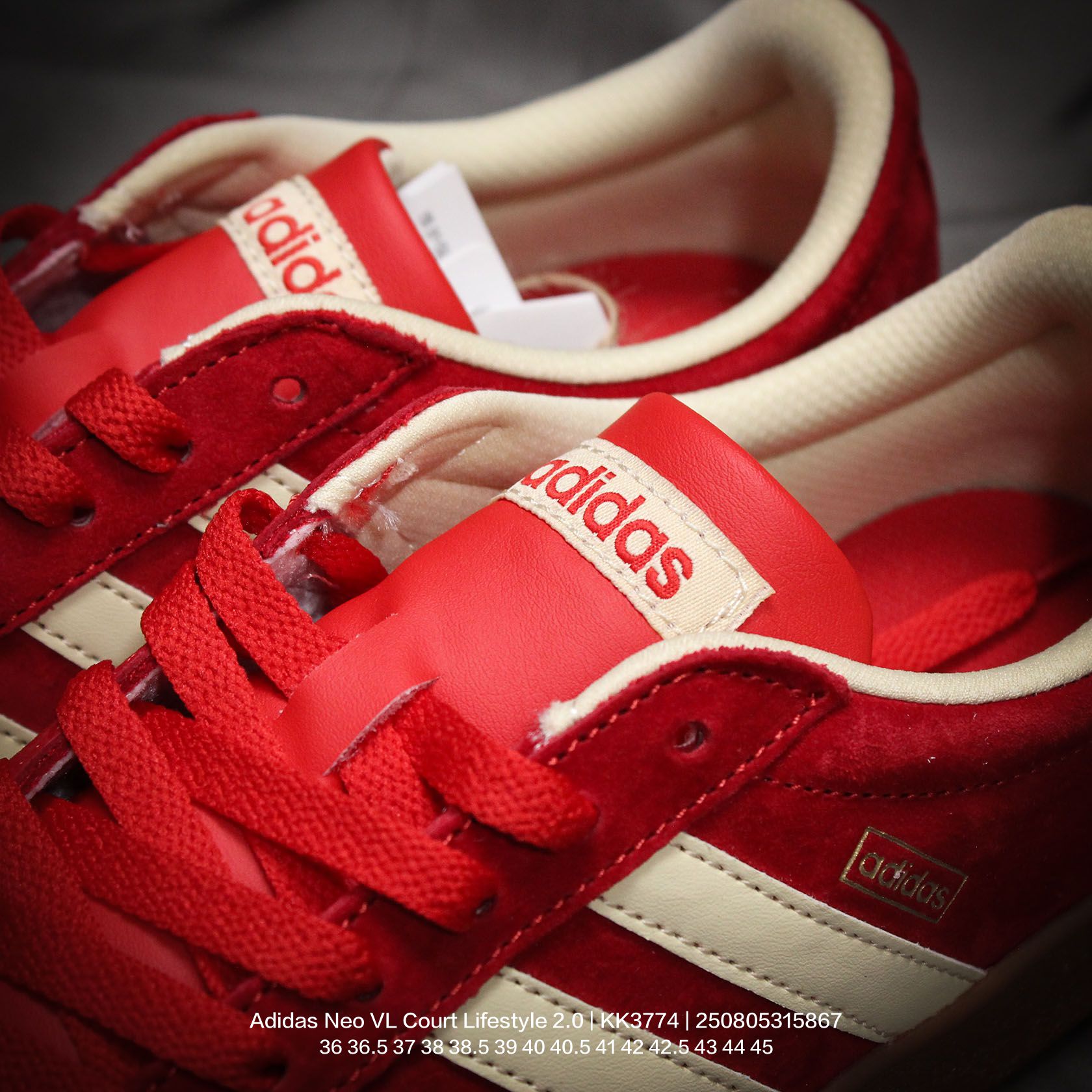 💰130
Adidas/阿迪达斯 男女鞋半码制，采用翻毛皮组合环保纤维革鞋面材质，内嵌EVA透气吸汗鞋垫，缜密拉帮中底布，外置耐磨标准橡胶大底❗️NEO生活城市系列，阿迪达斯Adidas Neo VL Court Lifestyle 2.0 学院生活方式系列低德训风休闲运动板鞋 KK3774

类型：男女鞋
码数：36 36.5 37 38 38.5 39 40 40.5 41 42 42.5 43 44 45
编码：250805315.867