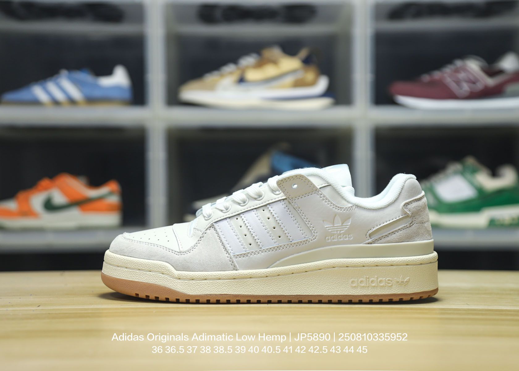 💰120
Adidas/阿迪达斯 男女鞋真标半码制，原楦原纸版数据开发，采用翻毛皮革鞋面材质，耐磨橡胶大底❗超火的阿迪达斯「鲨鱼面包鞋」新联名开启,中底造型有点酷！阿迪达斯Adidas Originals Adimatic Low Hemp"Wonder Silver Gum"马蒂奇系列低帮复古鲨鱼面包休闲运动休闲滑板板鞋 JP5900

类型：男女鞋
码数：36 36.5 37 38 38.5 39 40 40.5 41 42 42.5 43 44 45
编码：250810335.952