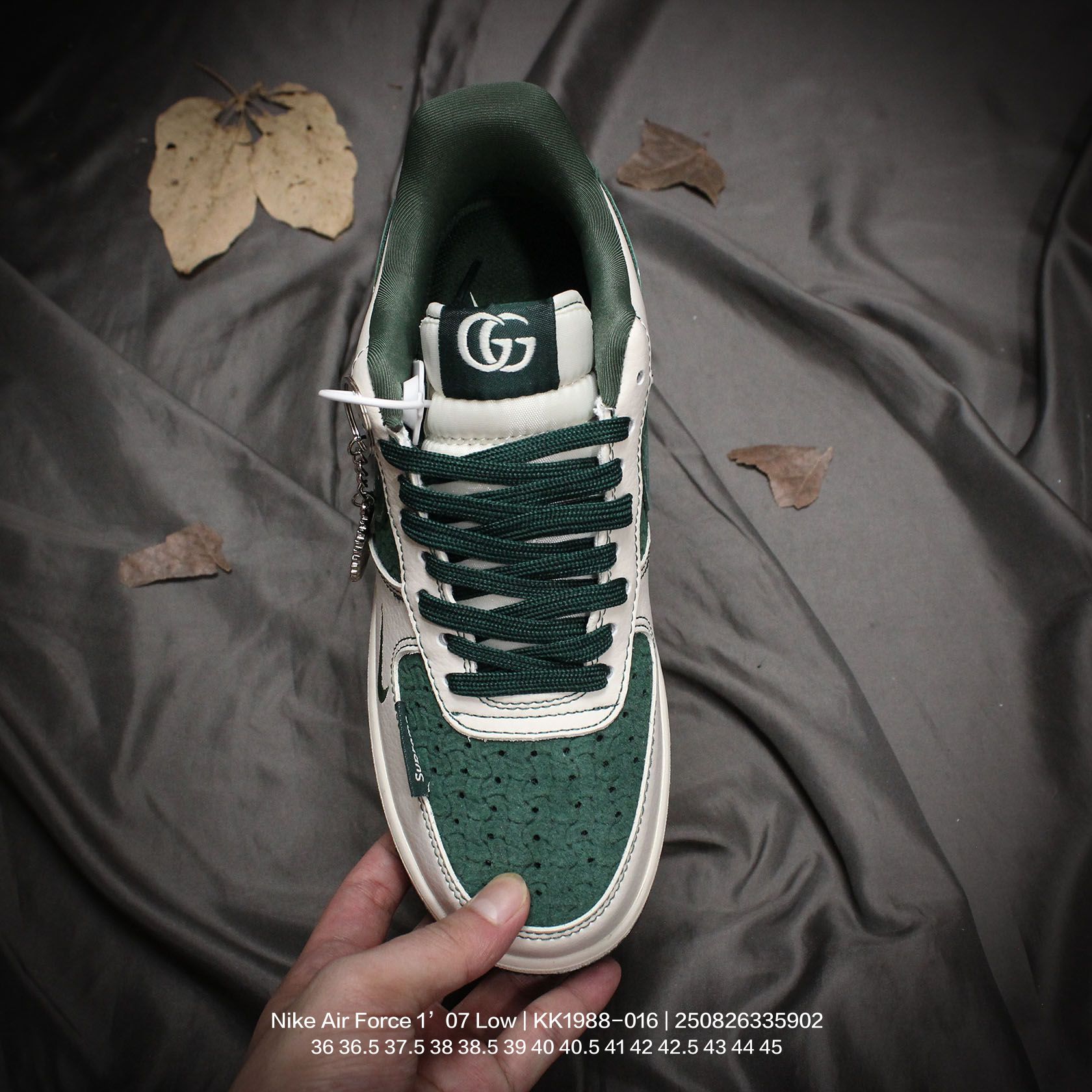 💰120
Nike/耐克 男女鞋真标半码制,原楦原纸版数据开发版型,采用荔枝纹牛剖革鞋面材质,内置全掌Air Sole气垫❗创意定制联名,著名户外品牌·北面/The North Face x Nike Air Force 1’07 Low"TNF"空军一号经典低帮百搭休闲运动板鞋“联名米白泥灰藏蓝印标 KK1988-016
类型:男女鞋
码数:36 36.5 37.5 38 38.5 39 40 40.5 41 42 42.5 43 44 45
编码:250826335.902