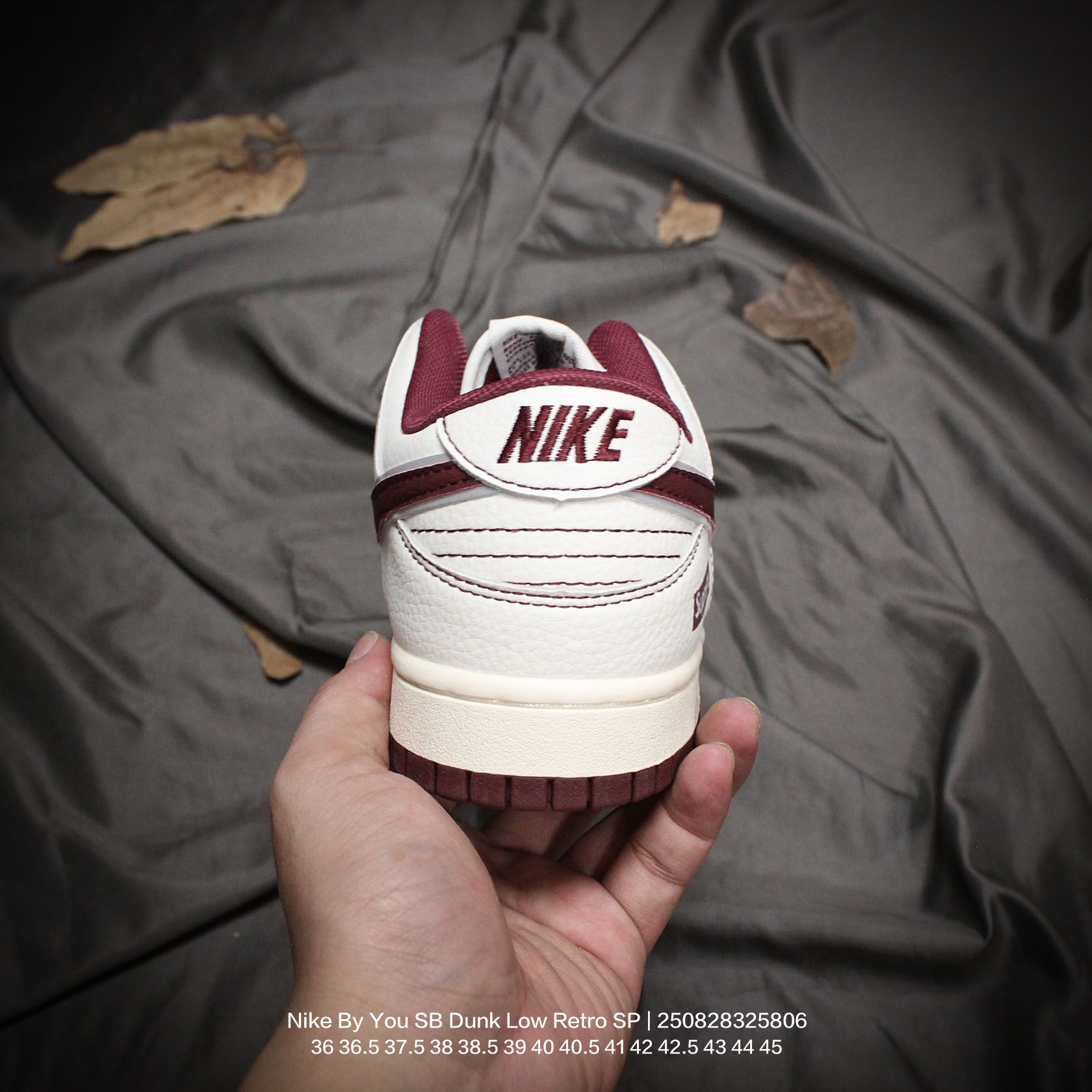 💰110
Nike/耐克 男女鞋真标半码制，全新更新数据窄楦翘头版型，采用荔枝纹牛剖革组合猪巴革鞋面材质，缜密拉帮中底布，鞋垫嵌EVA缓震物料及背胶，全新窄版翘头耐磨橡胶大底❗️创意定制联名配色,经典美系街头品牌-至高无上Supreme x Nike By You SB Dunk Low Retro SP扣篮系列低帮休闲运动滑板板鞋“ 

类型：男女鞋
码数：36 36.5 37.5 38 38.5 39 40 40.5 41 42 42.5 43 44 45
编码：250828325.806