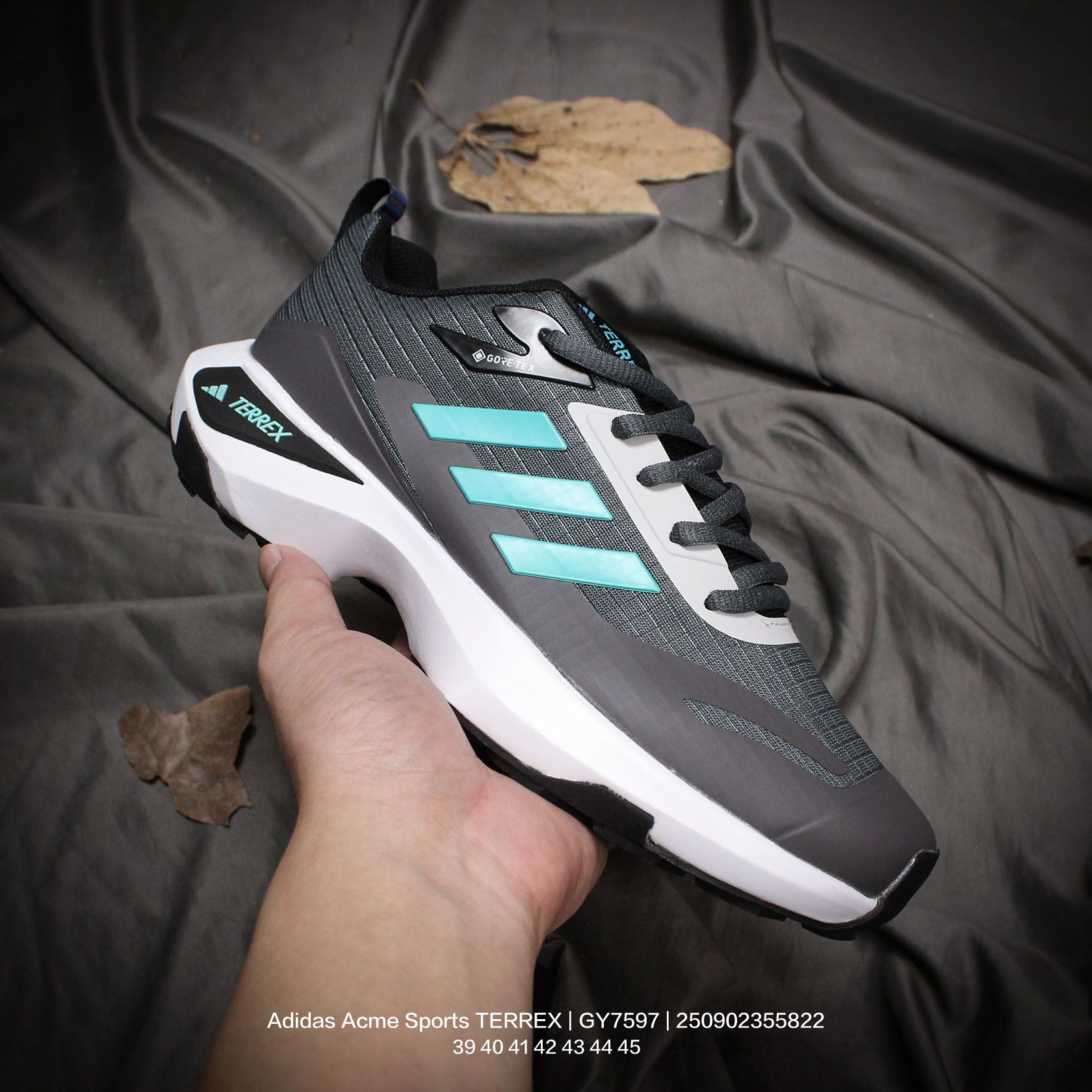 💰140
Adidas/阿迪达斯 💯男女鞋，双层EVA高弹中底2020Fw阿迪达斯Adidas Acme Sports TERREX户外体育越野老爹风休闲运动慢跑鞋 GY7597

类型：男鞋
码数：39 40 41 42 43 44 45
编码：250902355.822