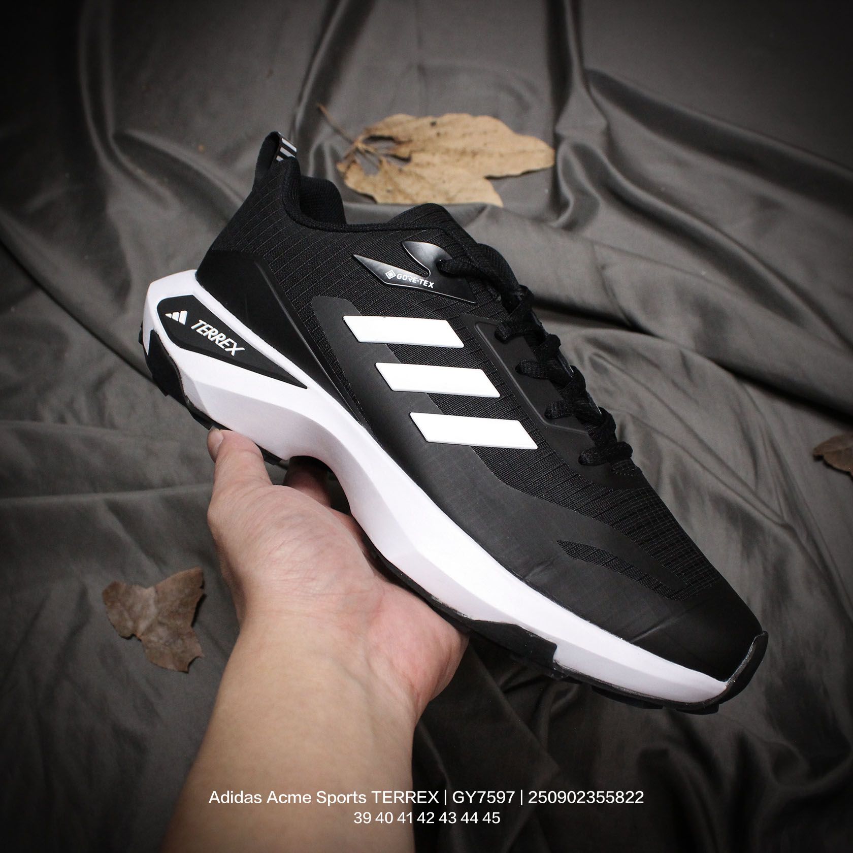 💰140
Adidas/阿迪达斯 💯男女鞋，双层EVA高弹中底2020Fw阿迪达斯Adidas Acme Sports TERREX户外体育越野老爹风休闲运动慢跑鞋 GY7597

类型：男鞋
码数：39 40 41 42 43 44 45
编码：250902355.822