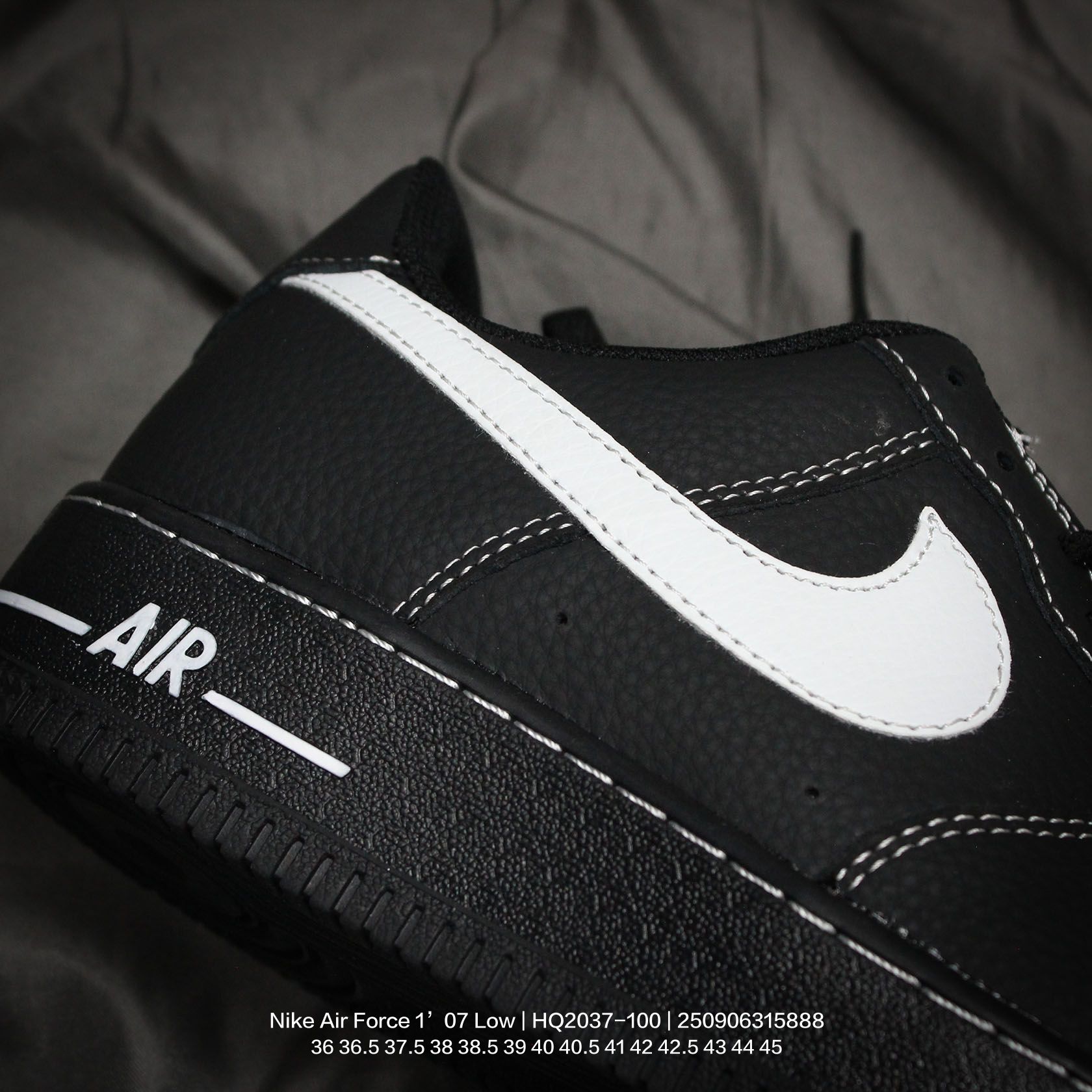 💰100
Nike/耐克 男女鞋真标半码制,升级原楦原纸版数据开发版型,采用硬质牛剖革鞋面材质,内置全掌Air Sole气垫❗官方新色,耐克Nike Air Force 1’07 Low"White/Navy空军一号经典低帮百搭休闲运动板鞋“皮革白藏蓝钩子 HQ2037-100
类型:男女鞋
码数:36 36.5 37.5 38 38.5 39 40 40.5 41 42 42.5 43 44 45
编码:250906315.888