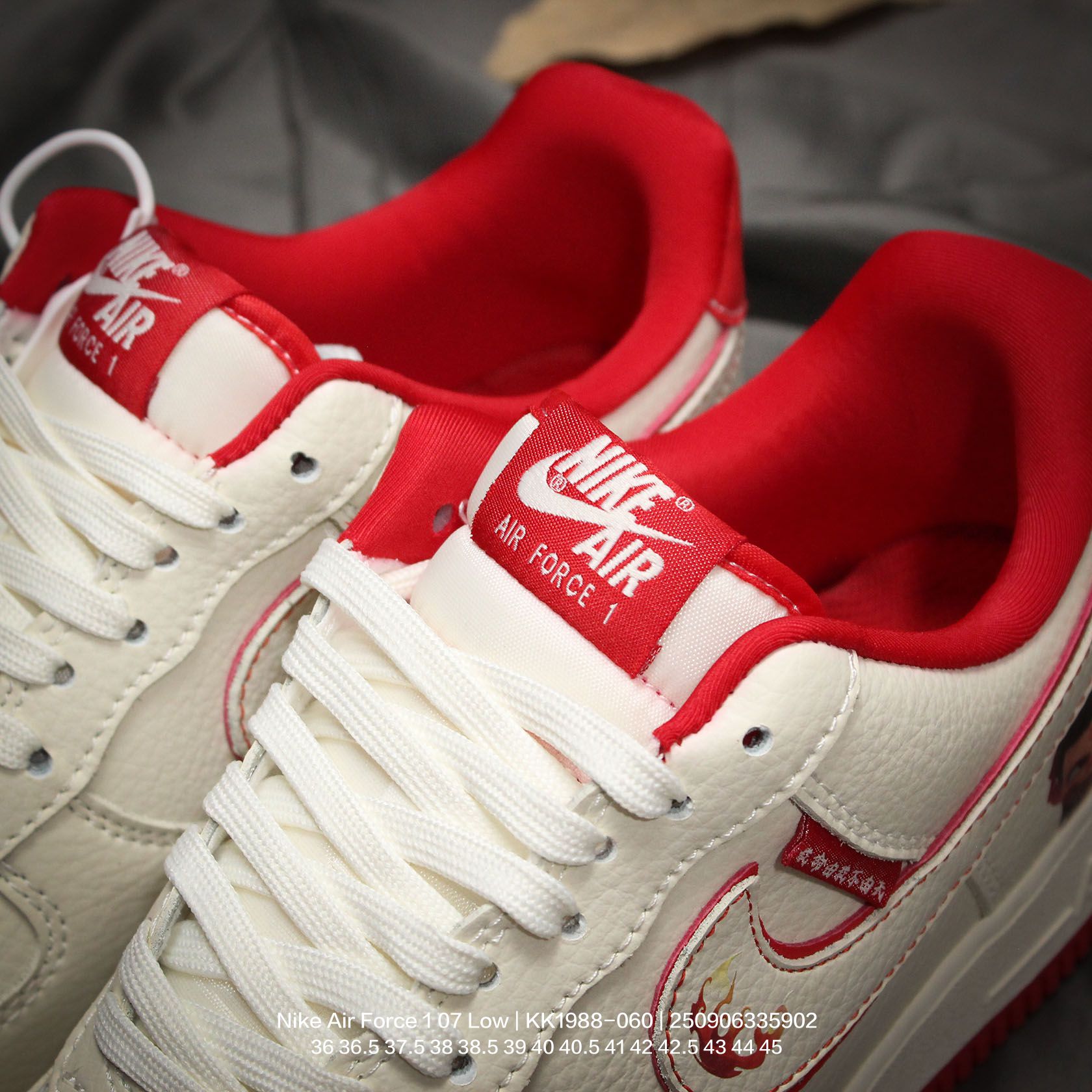 💰120
Nike/耐克 男女鞋真标半码制,原楦原纸版开发版型,采用软质荔枝纹牛剖皮革鞋面材质,内置全掌Air Sole气垫❗创意定制配色,定制联名奇幻动画电影《哪吒2》x Nike Air Force 1 07 Low"Ao Bing"空军一号经典低帮百搭休闲运动板鞋“米白蓝敖丙印花涂鸦 KK1988-060
类型:男女鞋
码数:36 36.5 37.5 38 38.5 39 40 40.5 41 42 42.5 43 44 45
编码:250906335.902