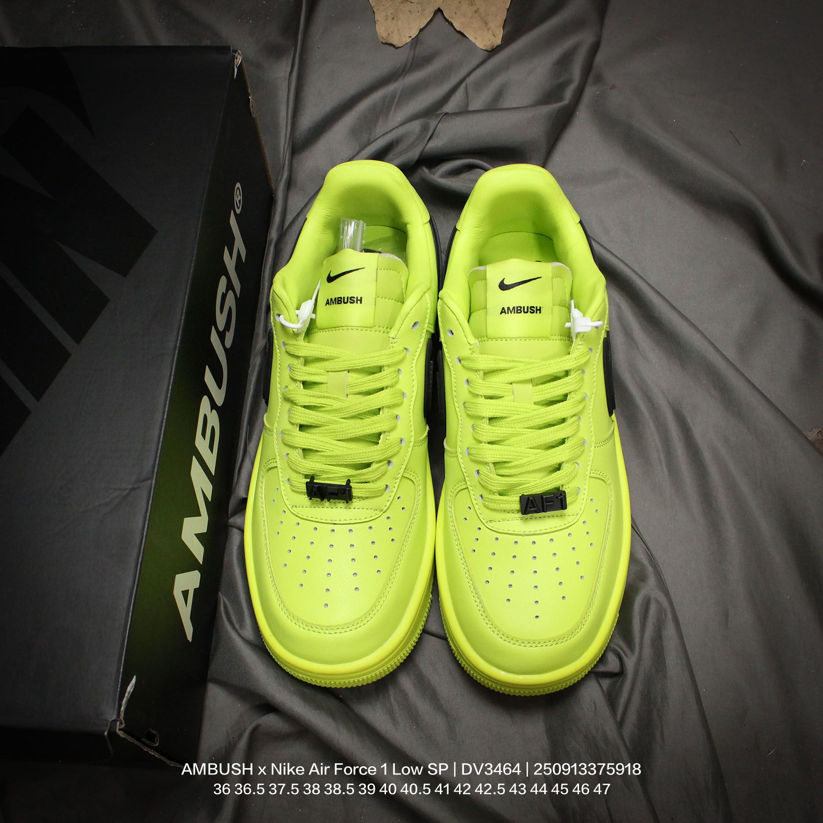 💰160
Nike/耐克 大空军大勾 男女鞋真标带半码,原楦原纸版数据开发版型,采用皮革鞋面材质,内里及脚垫猪皮贴附,缜密中底拉帮工艺,全新原数据开发加宽厚重橡胶大底❗重磅联名来了,再度携手韩裔美籍设计师Yoon Ahn主理时尚品牌AMBUSH x Nike Air Force 1 Low SP"Black/White"空军一号宽底版系列低帮百搭休闲运动板鞋“
DV3464
类型:男女鞋
码数:36 36.5 37.5 38 38.5 39 40 40.5 41 42 42.5 43 44 45 46 47
编码:250913375.918