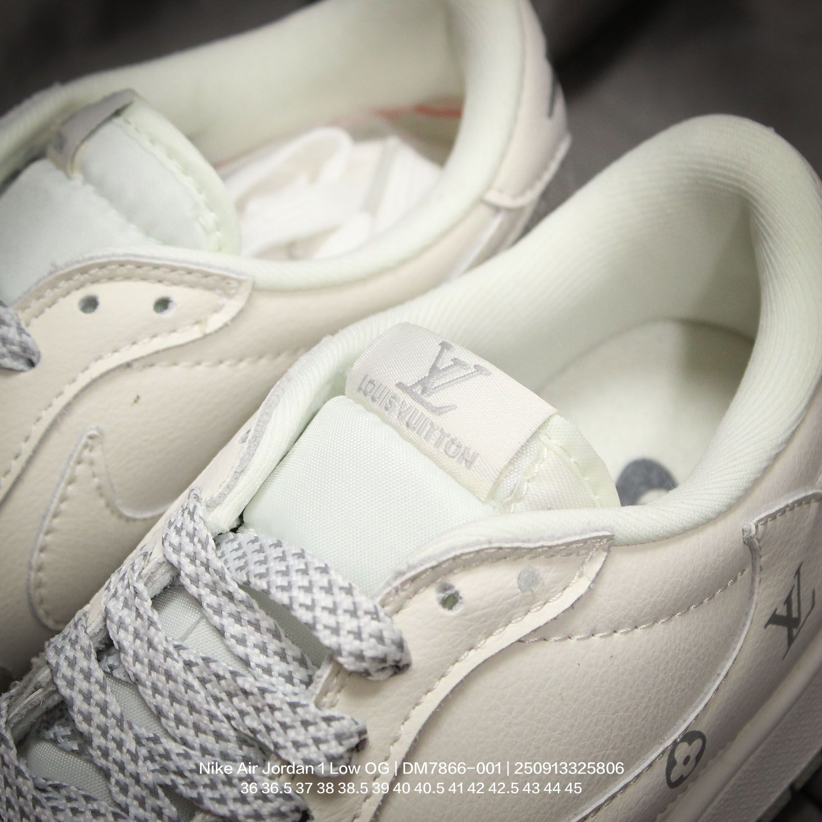 💰110
Jordan/乔丹 男女鞋真标半码制,原档案原数据开发纸版,采用磨砂皮革组合翻毛皮鞋面材质,中底注胶孔及缜密中底拉帮工艺,内置气垫及耐磨橡胶大底❗“倒钩 5.0”这个细节不一般,再度联乘当红嘻哈歌手特拉维斯·斯科特Travis Scott x Nike Air Jordan 1 Low OG SP"Black/Phantom"AJ1乔丹一代经典低帮文化百搭休闲运动篮球鞋“ DM7866-001
类型:男女鞋
码数:36 36.5 37 38 38.5 39 40 40.5 41 42 42.5 43 44 45
编码:250913325.806