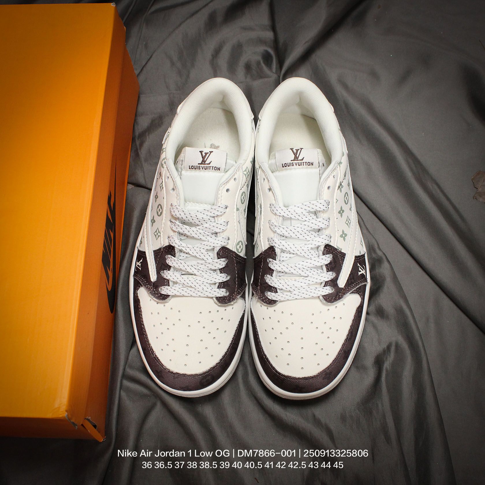 💰110
Jordan/乔丹 男女鞋真标半码制,原档案原数据开发纸版,采用磨砂皮革组合翻毛皮鞋面材质,中底注胶孔及缜密中底拉帮工艺,内置气垫及耐磨橡胶大底❗“倒钩 5.0”这个细节不一般,再度联乘当红嘻哈歌手特拉维斯·斯科特Travis Scott x Nike Air Jordan 1 Low OG SP"Black/Phantom"AJ1乔丹一代经典低帮文化百搭休闲运动篮球鞋“ DM7866-001
类型:男女鞋
码数:36 36.5 37 38 38.5 39 40 40.5 41 42 42.5 43 44 45
编码:250913325.806