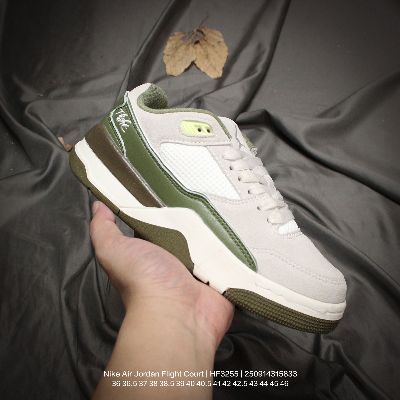 💰100
Jordan/乔丹 男女鞋真标半码制,升级原楦原纸版数据开发版型,采用翻毛皮组合荔枝纹牛剖革鞋面材质,缜密定位拉帮及注胶效果,中底PU缓震组合防滑耐磨橡胶外底❗简约,但有点吸睛!耐克Nike Air Jordan Flight Court "Anthracite Sail"飞行网球场系列低帮复古休闲运动文化网球板鞋鞋 HF3255
类型:男女鞋
码数:36 36.5 37 38 38.5 39 40 40.5 41 42 42.5 43 44 45 46
编码:250914315.833