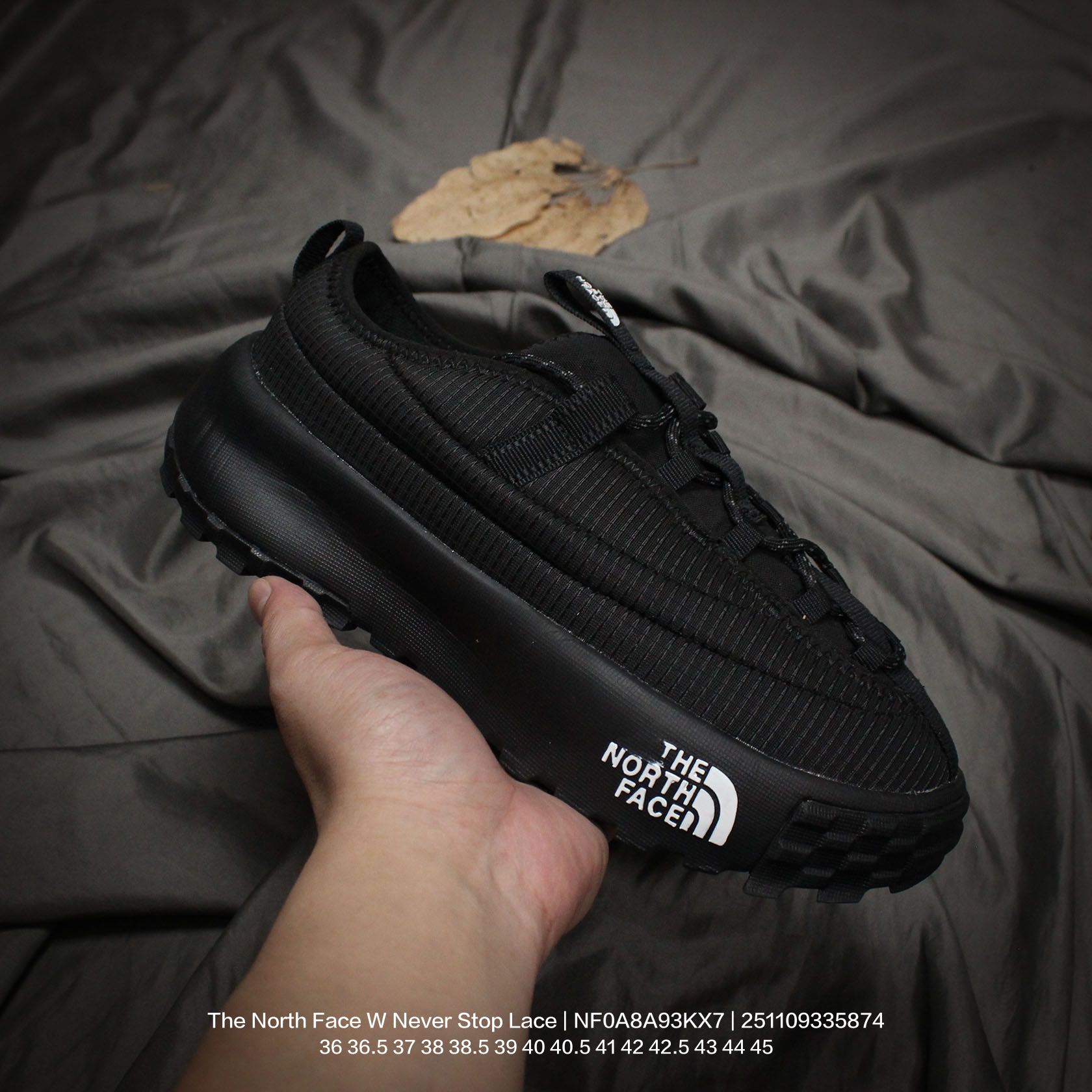 💰120
The North Face/北面/乐斯菲斯 男女鞋真标半码制，升级原楦原纸版开发版型，采用轻量网织物科技面料材质，中底REAM 泡沫橡胶物料，外置防滑橡胶大底❗️户外轻旅者鞋履,著名户外品牌-北面/The North Face W Never Stop Lace 决不放弃系列低帮轻量厚底户外风休闲运动鞋“全黑白标 NF0A8A93KX7

类型：男女鞋
码数：36 36.5 37 38 38.5 39 40 40.5 41 42 42.5 43 44 45
编码：251109335.874