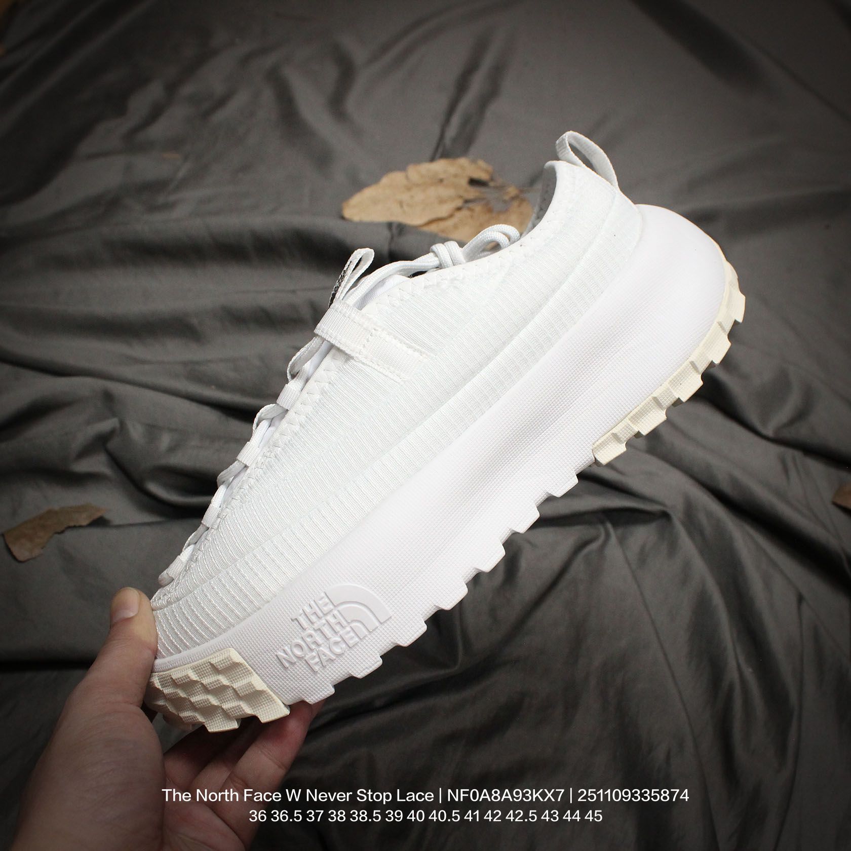 💰120
The North Face/北面/乐斯菲斯 男女鞋真标半码制,升级原楦原纸版开发版型,采用轻量网织物科技面料材质,中底REAM 泡沫橡胶物料,外置防滑橡胶大底❗️户外轻旅者鞋履,著名户外品牌-北面/The North Face W Never Stop Lace 决不放弃系列低帮轻量厚底户外风休闲运动鞋“全黑白标 NF0A8A93KX7
类型:男女鞋
码数:36 36.5 37 38 38.5 39 40 40.5 41 42 42.5 43 44 45
编码:251109335.874