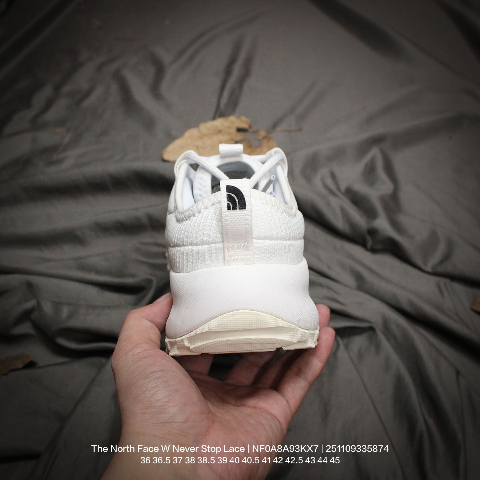 💰120
The North Face/北面/乐斯菲斯 男女鞋真标半码制,升级原楦原纸版开发版型,采用轻量网织物科技面料材质,中底REAM 泡沫橡胶物料,外置防滑橡胶大底❗️户外轻旅者鞋履,著名户外品牌-北面/The North Face W Never Stop Lace 决不放弃系列低帮轻量厚底户外风休闲运动鞋“全黑白标 NF0A8A93KX7
类型:男女鞋
码数:36 36.5 37 38 38.5 39 40 40.5 41 42 42.5 43 44 45
编码:251109335.874