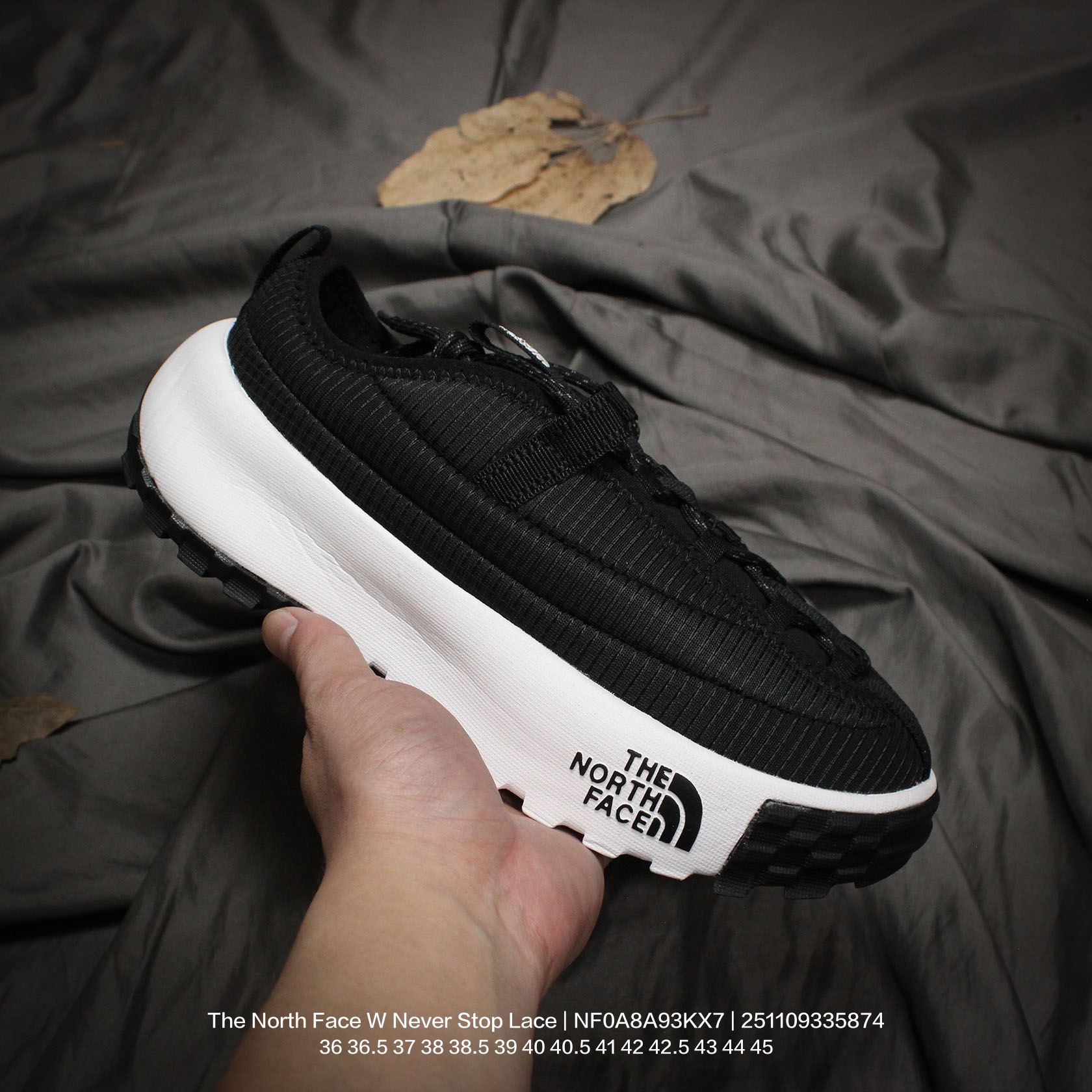 💰120
The North Face/北面/乐斯菲斯 男女鞋真标半码制，升级原楦原纸版开发版型，采用轻量网织物科技面料材质，中底REAM 泡沫橡胶物料，外置防滑橡胶大底❗️户外轻旅者鞋履,著名户外品牌-北面/The North Face W Never Stop Lace 决不放弃系列低帮轻量厚底户外风休闲运动鞋“全黑白标 NF0A8A93KX7

类型：男女鞋
码数：36 36.5 37 38 38.5 39 40 40.5 41 42 42.5 43 44 45
编码：251109335.874