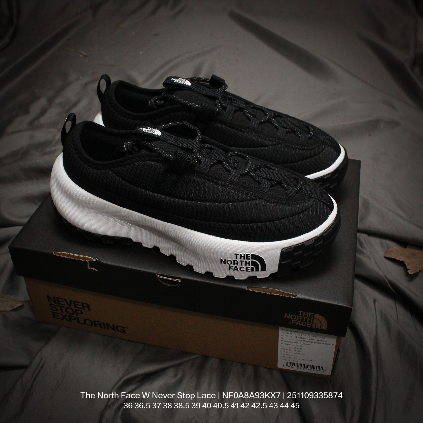 🈴💰120
The North Face/北面/乐斯菲斯 男女鞋真标半码制，升级原楦原纸版开发版型，采用轻量网织物科技面料材质，中底REAM 泡沫橡胶物料，外置防滑橡胶大底❗️户外轻旅者鞋履,著名户外品牌-北面/The North Face W Never Stop Lace 决不放弃系列低帮轻量厚底户外风休闲运动鞋“全黑白标 NF0A8A93KX7

类型：男女鞋
码数：36 36.5 37 38 38.5 39 40 40.5 41 42 42.5 43 44 45
编码：251109335.874