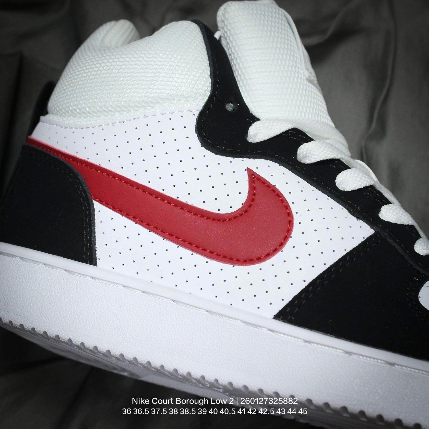 💰120
Nike/耐克 男女鞋真标半码制，升级原楦原纸版开发，采用硬质修面牛剖革鞋面材质，外置RB耐磨抓地力橡胶大底❗经典校园配色,耐克Nike Court Borough Low 2"White/Red/Black"学院系列休闲运动皮革板鞋“ 

类型：男女鞋
码数：36 36.5 37.5 38 38.5 39 40 40.5 41 42 42.5 43 44 45
编码：260127325.882第5张缩略图