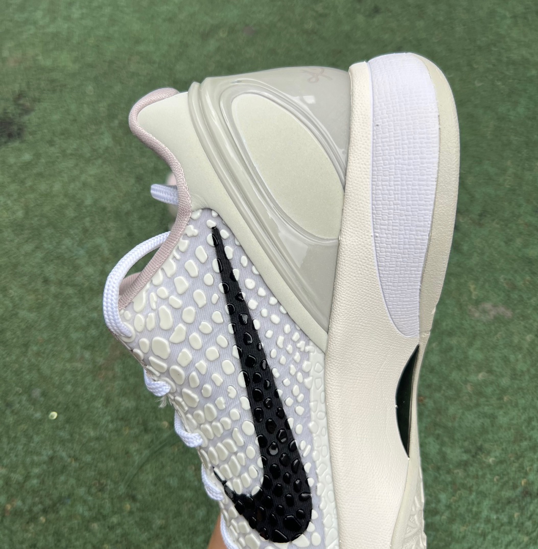 科比6白蛇 全明星2.0 s2纯原版‼️
调价😇 
尺码：40-48.5，Nike Kobe 6 Pro