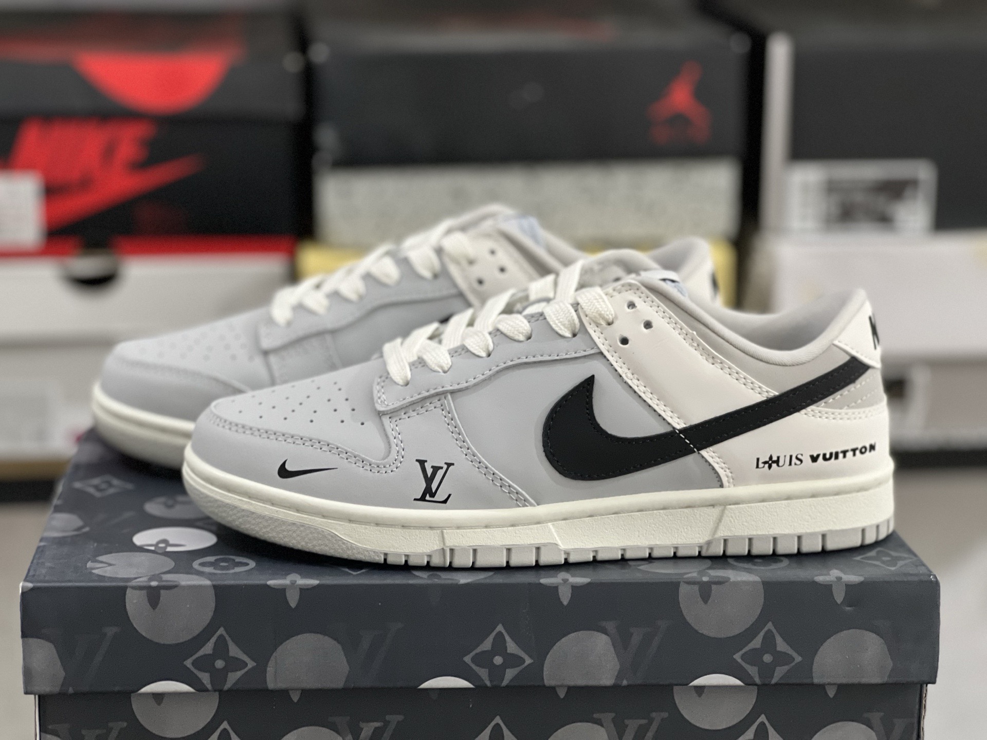 MiniCost Shoe 13