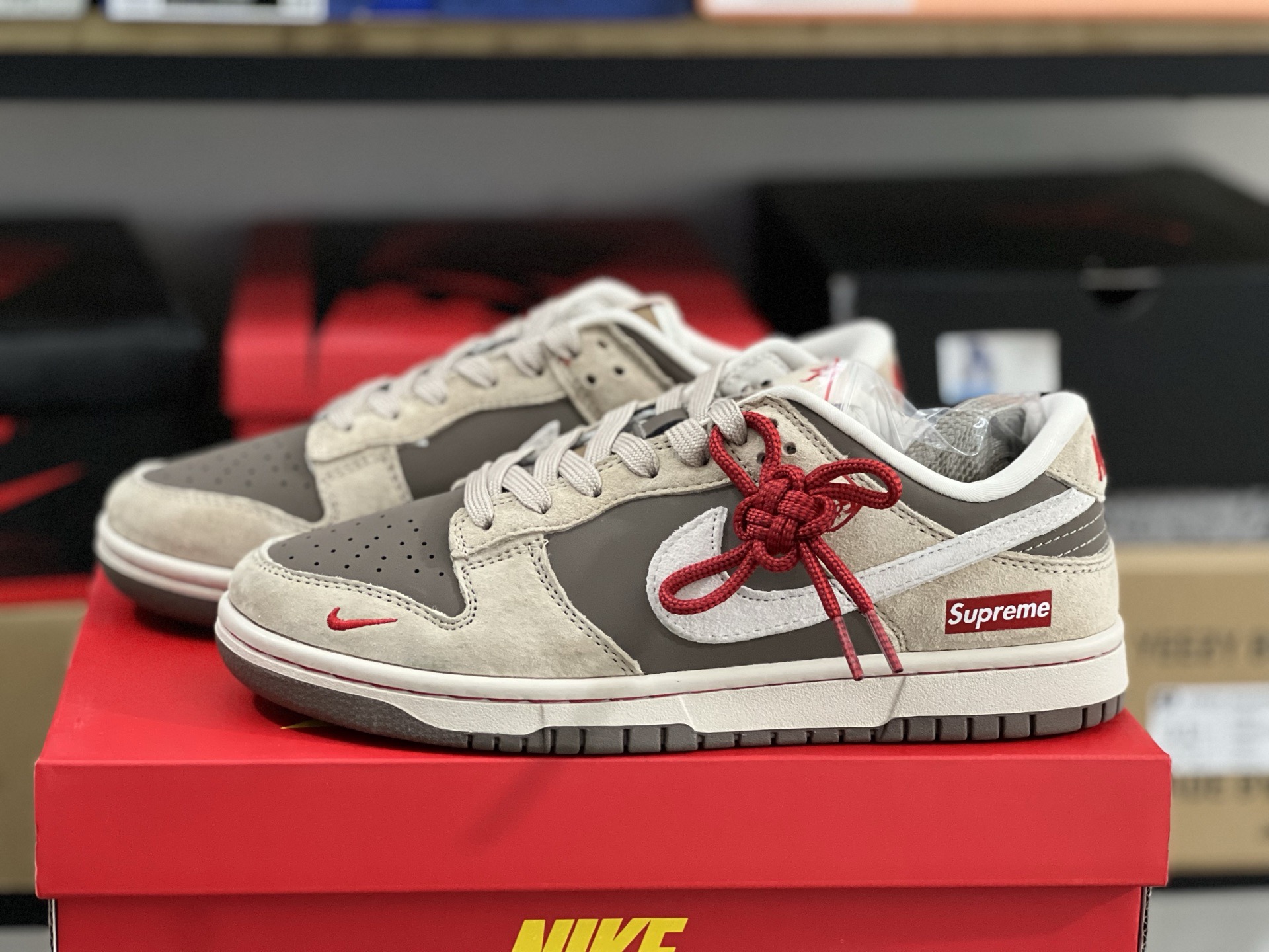 MiniCost Shoe 6