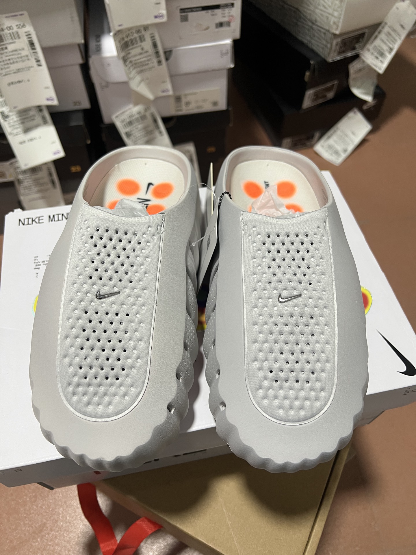 补货通知📢 纯原版 Nike Mind 001 黑科技足底按摩舒适柔软包头拖鞋 白色 浅烟灰⚠️⚠️偏小