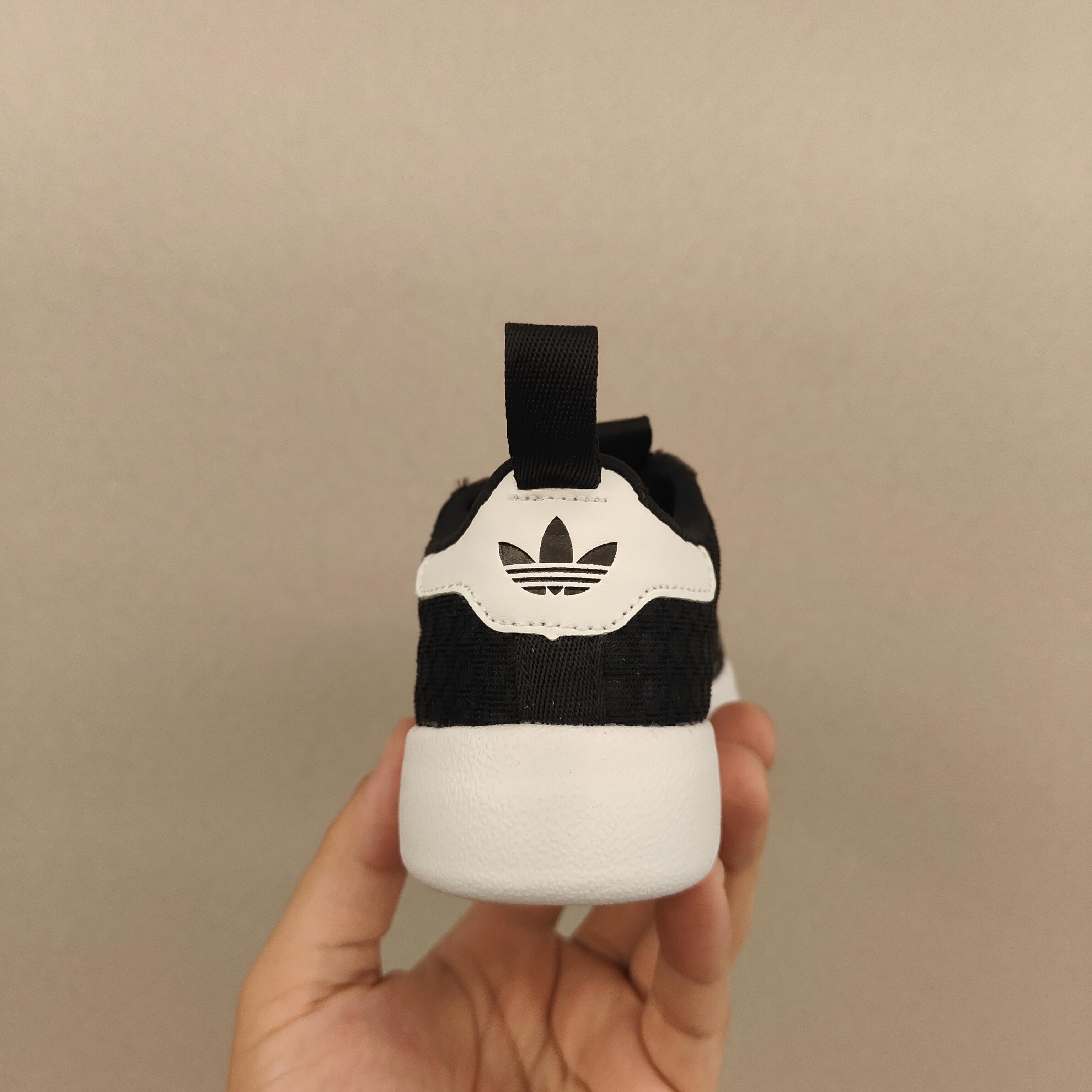 图片[5]-放 新款 阿家春夏新款旋钮网面儿童松紧带 贝壳头二代 尺码：22-37码 经典软贝系列❤️ 百搭又时髦✨ 精致旋转扣设计，穿脱超方便✌🏻 优质面料拼接，质感满满💯 耐磨防滑大底，满足日常需求✔️-选品中心