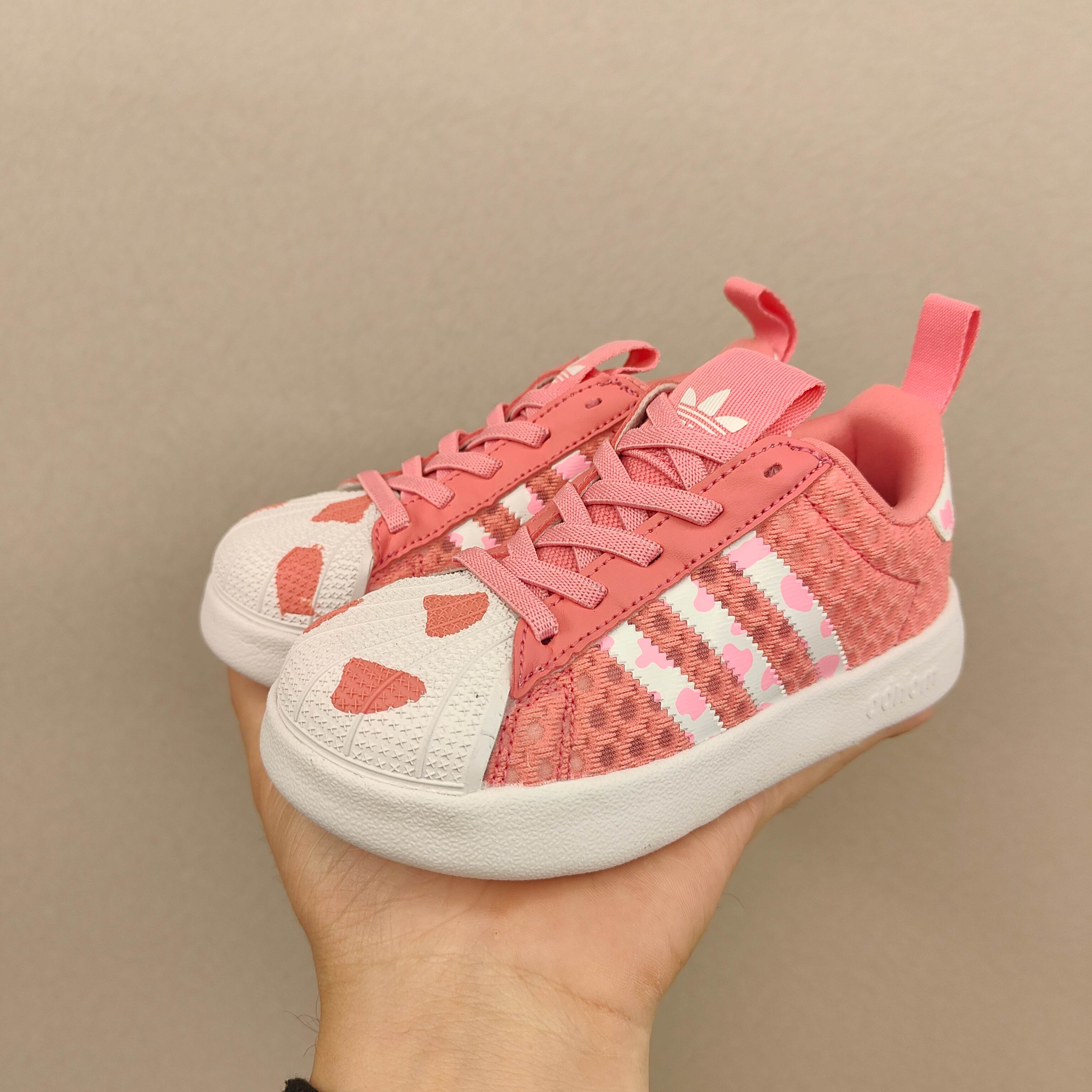 图片[7]-新款新增配色 阿家春夏新款旋钮网面儿童松紧带 贝壳头二代 尺码：22-37码 经典软贝系列❤️ 百搭又时髦✨ 精致旋转扣设计，穿脱超方便✌🏻 优质面料拼接，质感满满💯 耐磨防滑大底，满足日常需求✔️-选品中心