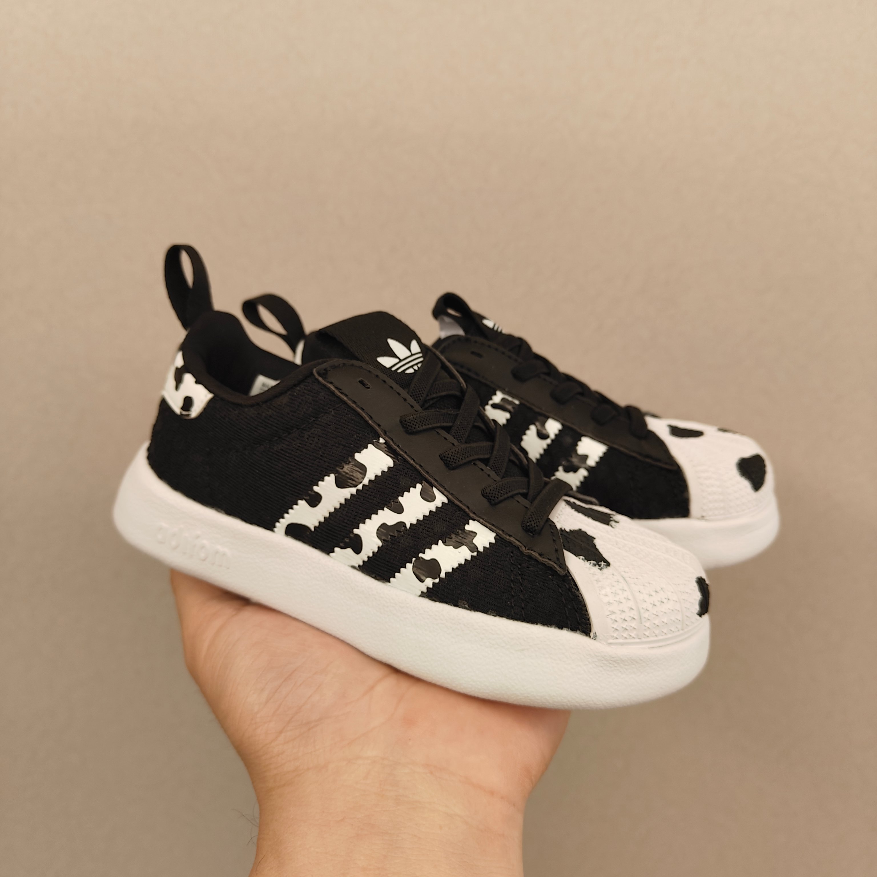 图片[2]-放 新款 阿家春夏新款旋钮网面儿童松紧带 贝壳头二代 尺码：22-37码 经典软贝系列❤️ 百搭又时髦✨ 精致旋转扣设计，穿脱超方便✌🏻 优质面料拼接，质感满满💯 耐磨防滑大底，满足日常需求✔️-选品中心