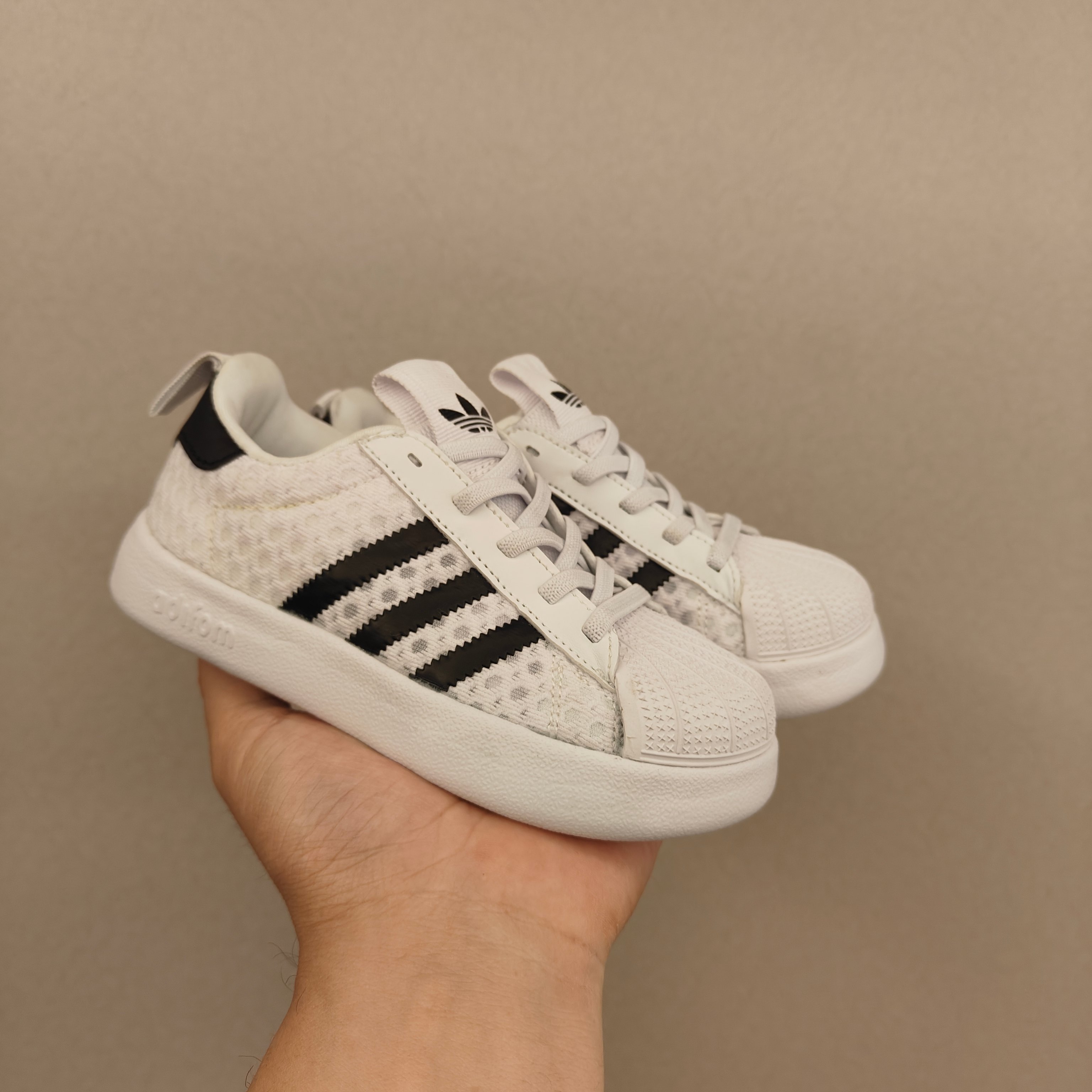 图片[2]-AD贝壳头网面松紧带 童鞋22-37码 经典软贝系列❤️精致旋转扣设计，穿脱超方便✌🏻 优质面料拼接，质感满满💯耐磨防滑大底，满足日常需求✔️-选品中心