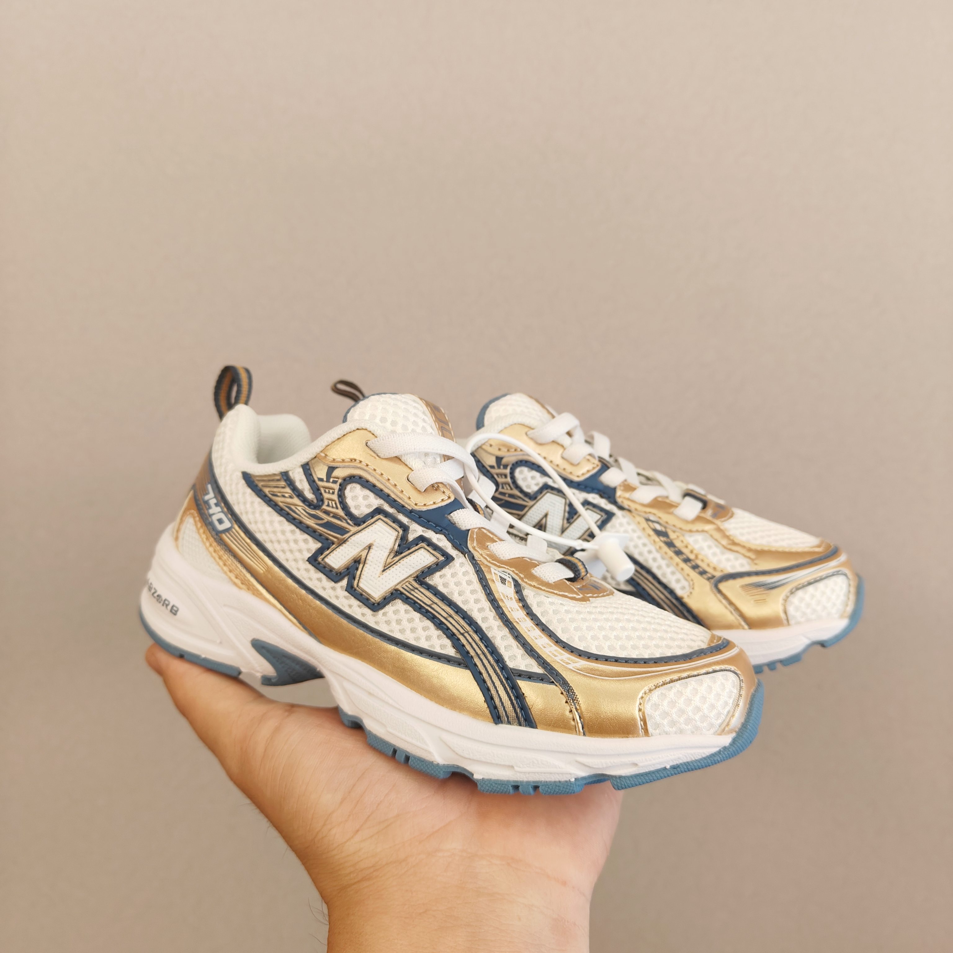 图片[2]-新配色出官方新品 NB 740童鞋26-37码 该系列传承了品牌的诸多优点，大胆创新！堪称经典系列里的经典，也是最为热门的系列！时隔一年，再次带来的童鞋，必属重磅～-选品中心