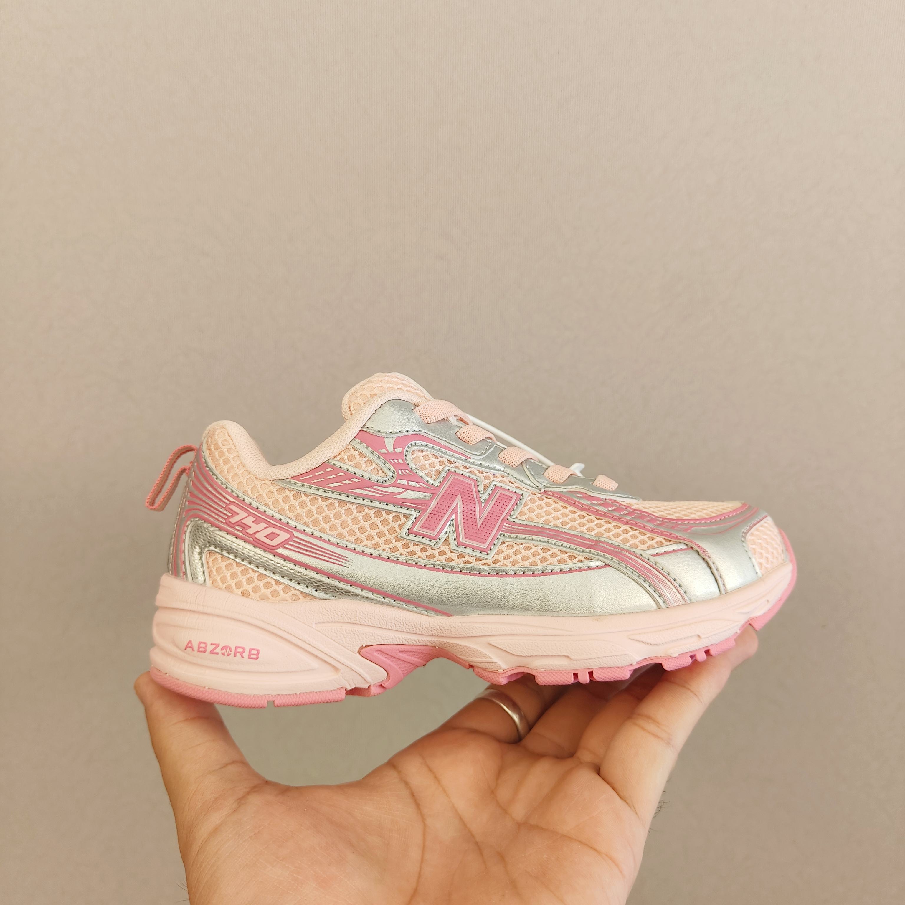 图片[3]-新配色出官方新品 NB 740童鞋26-37码 该系列传承了品牌的诸多优点，大胆创新！堪称经典系列里的经典，也是最为热门的系列！时隔一年，再次带来的童鞋，必属重磅～-选品中心