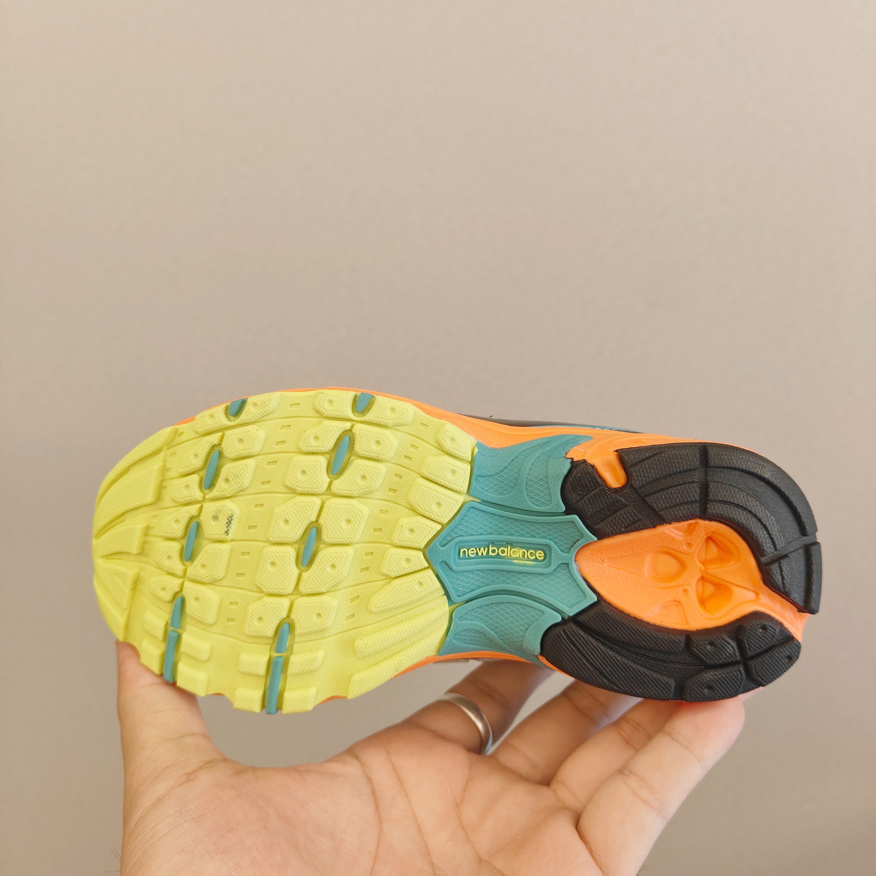 图片[6]-新配色出官方新品 NB 740童鞋26-37码 该系列传承了品牌的诸多优点，大胆创新！堪称经典系列里的经典，也是最为热门的系列！时隔一年，再次带来的童鞋，必属重磅～-选品中心