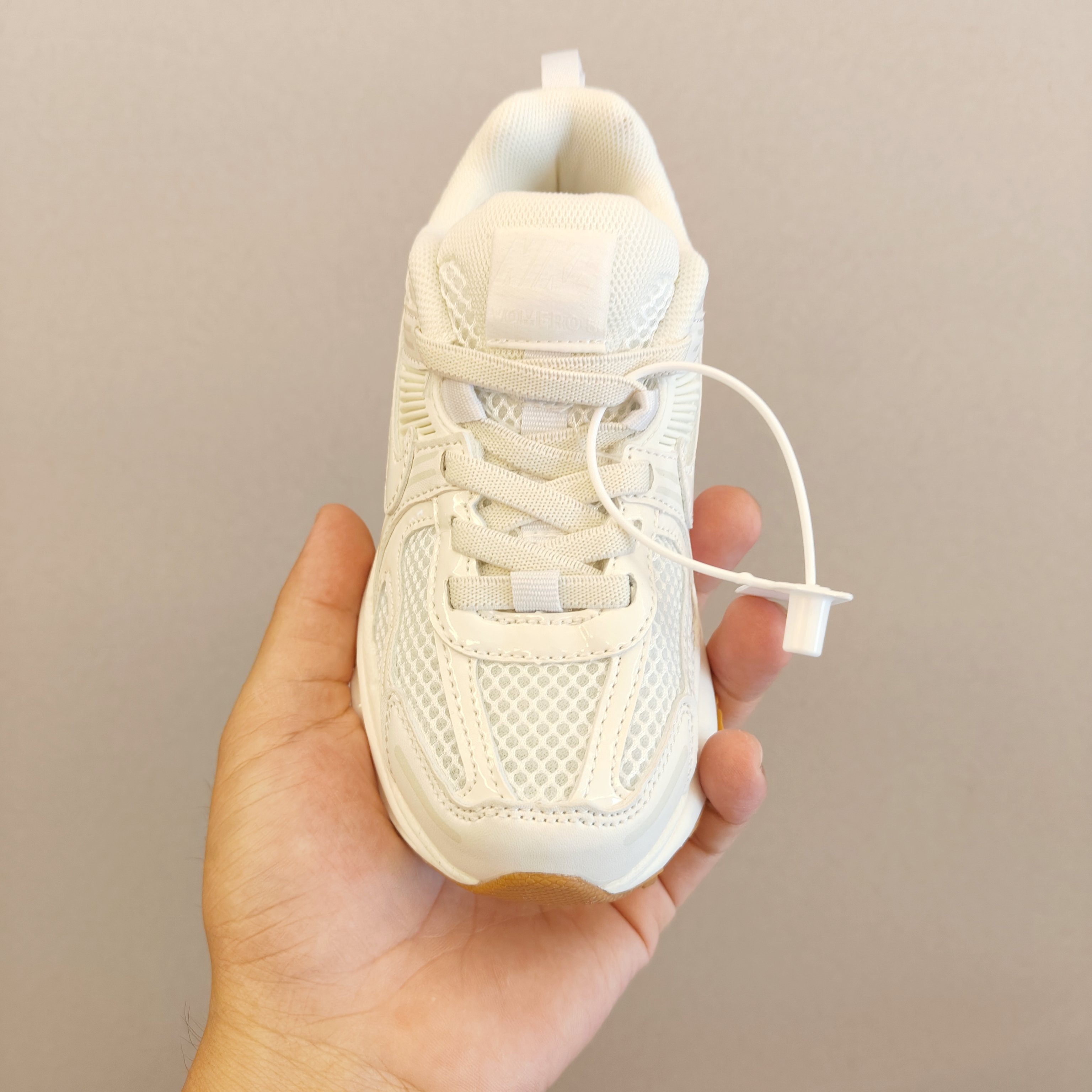 图片[4]-新增配色新款 NK v5透气跑步休闲运动鞋 兔系带 尺码：26-37.5码 松紧带 经典跑步休闲运动鞋鞋，运动跑步休闲都不耽误的学生时代必备❤️ 低帮松紧带设计，穿脱方便✔️ 橡胶加MD组合大底，耐磨防滑👍🏻-选品中心