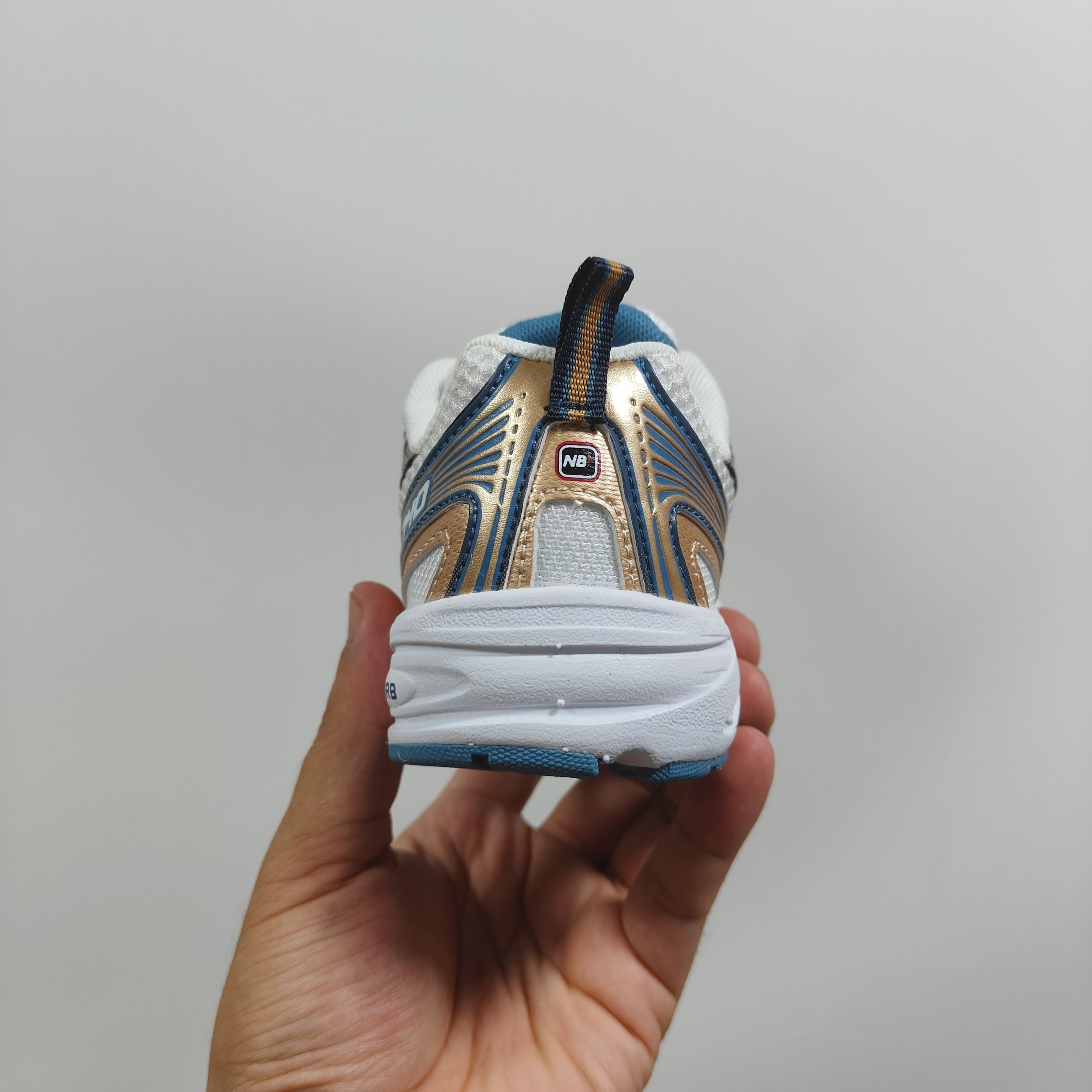 图片[5]-新配色出 官方新品 NB 740童鞋26-37码 该系列传承了品牌的诸多优点，大胆创新！堪称经典系列里的经典，也是最为热门的系列！时隔一年，再次带来的童鞋，必属重磅～-选品中心