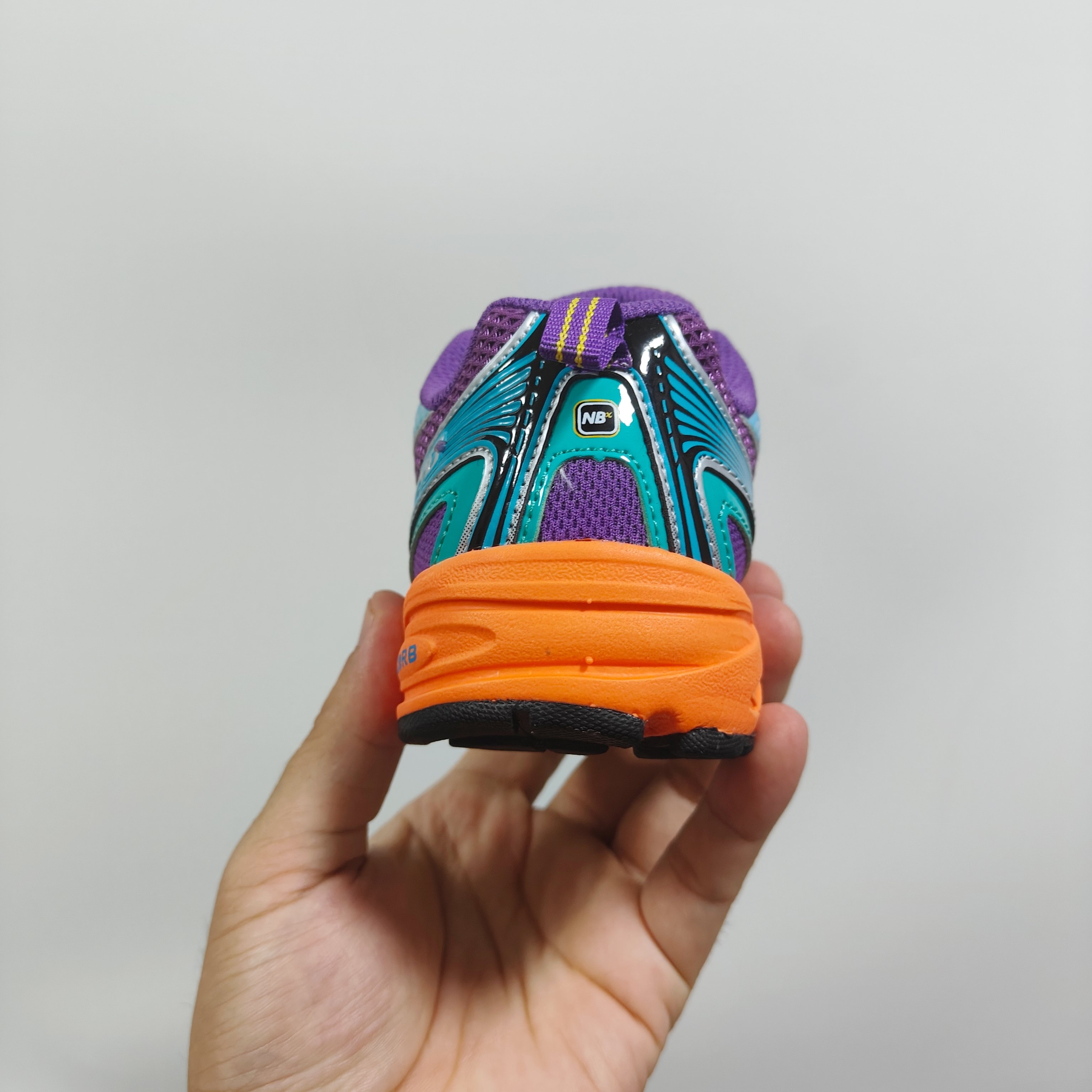 图片[5]-新配色出 官方新品 NB 740童鞋26-37码 该系列传承了品牌的诸多优点，大胆创新！堪称经典系列里的经典，也是最为热门的系列！时隔一年，再次带来的童鞋，必属重磅～-选品中心