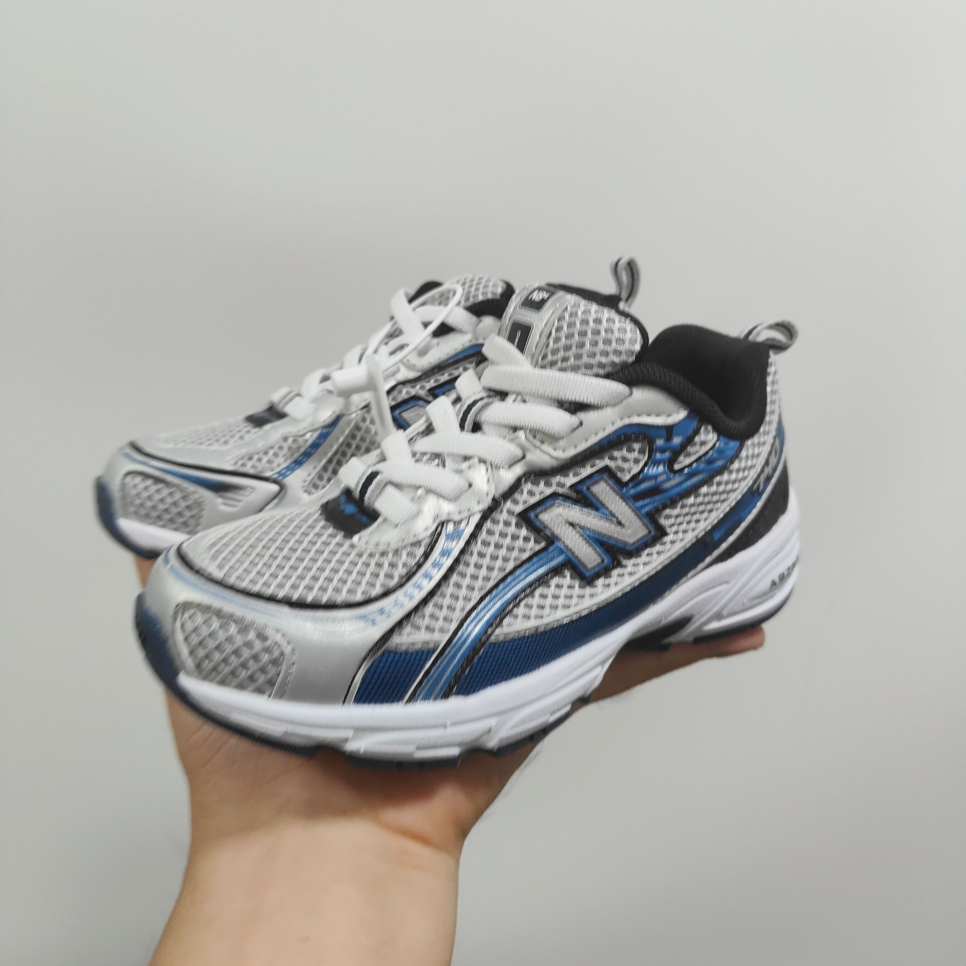 图片[8]-新配色出 官方新品 NB 740童鞋26-37码 该系列传承了品牌的诸多优点，大胆创新！堪称经典系列里的经典，也是最为热门的系列！时隔一年，再次带来的童鞋，必属重磅～-选品中心