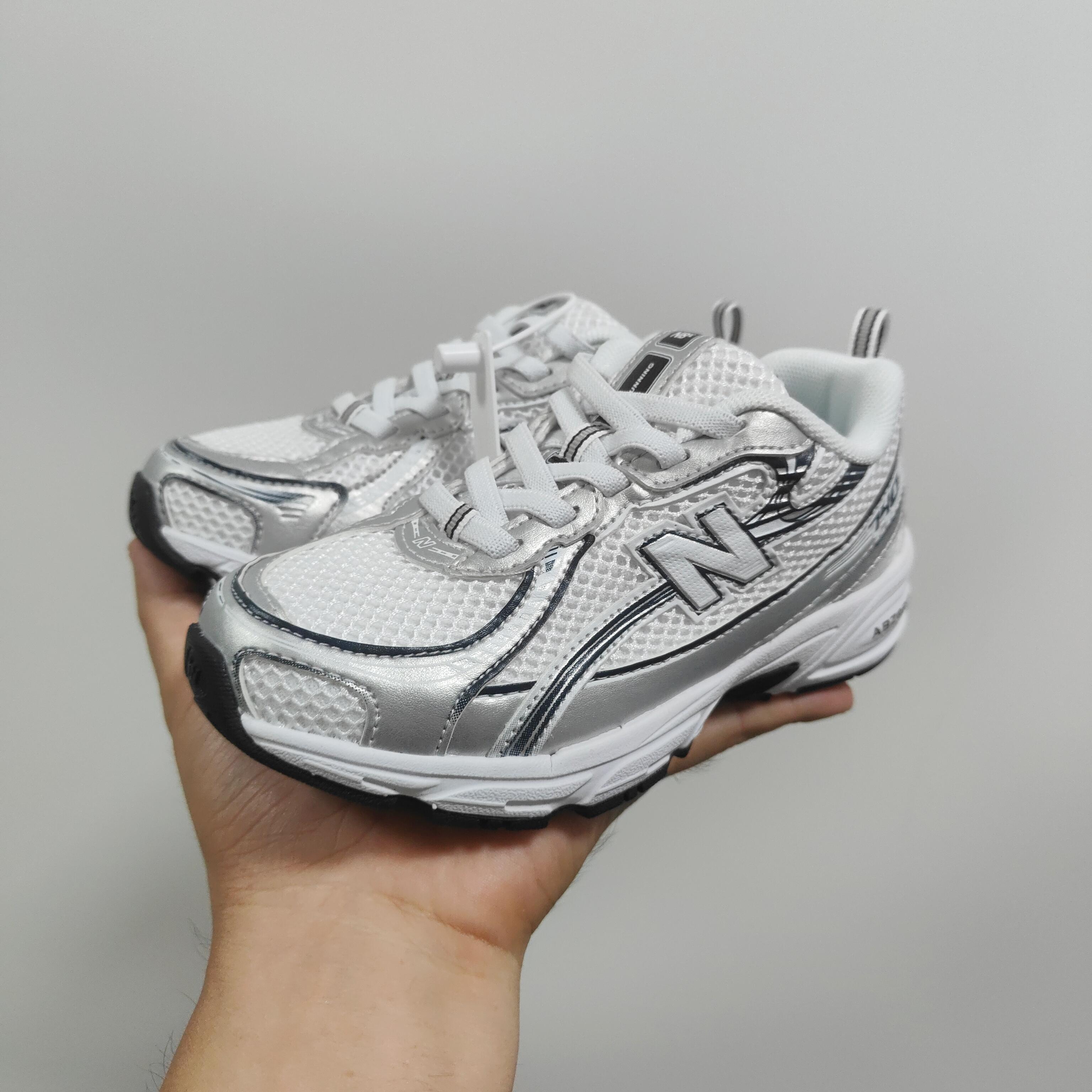 图片[8]-新配色出 官方新品 NB 740童鞋26-37码 该系列传承了品牌的诸多优点，大胆创新！堪称经典系列里的经典，也是最为热门的系列！时隔一年，再次带来的童鞋，必属重磅～-选品中心
