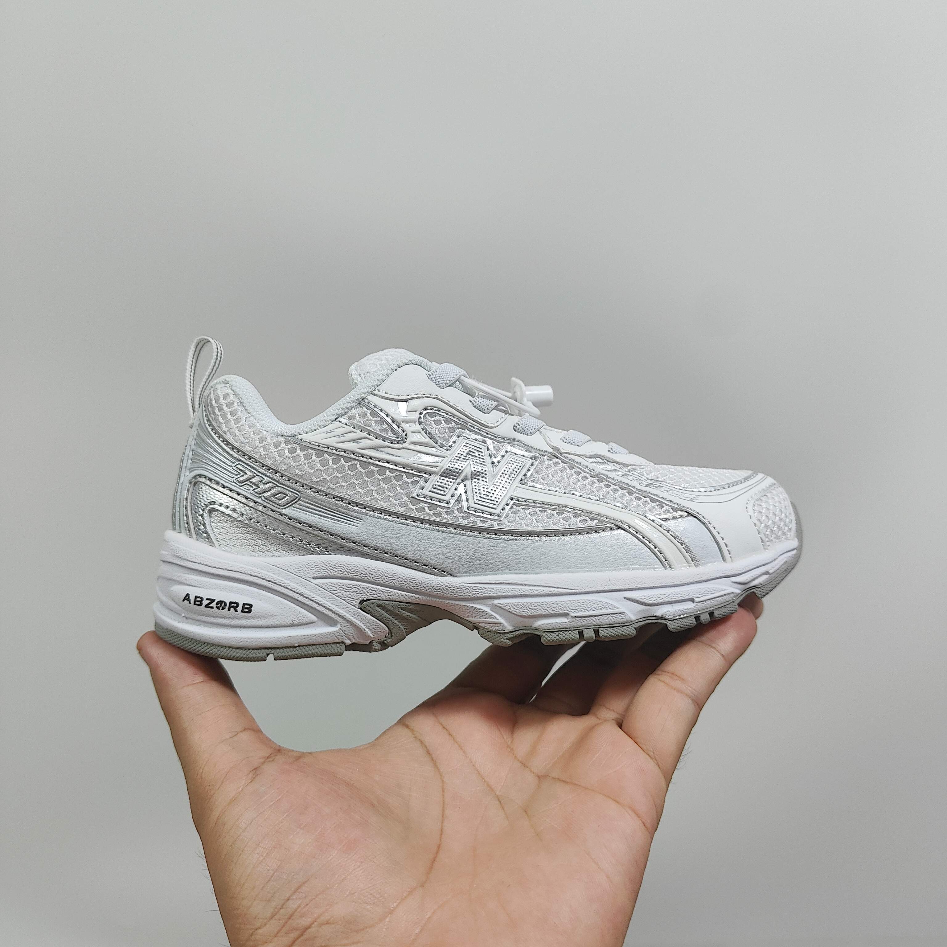 图片[3]-新配色出 官方新品 NB 740童鞋26-37码 该系列传承了品牌的诸多优点，大胆创新！堪称经典系列里的经典，也是最为热门的系列！时隔一年，再次带来的童鞋，必属重磅～-选品中心