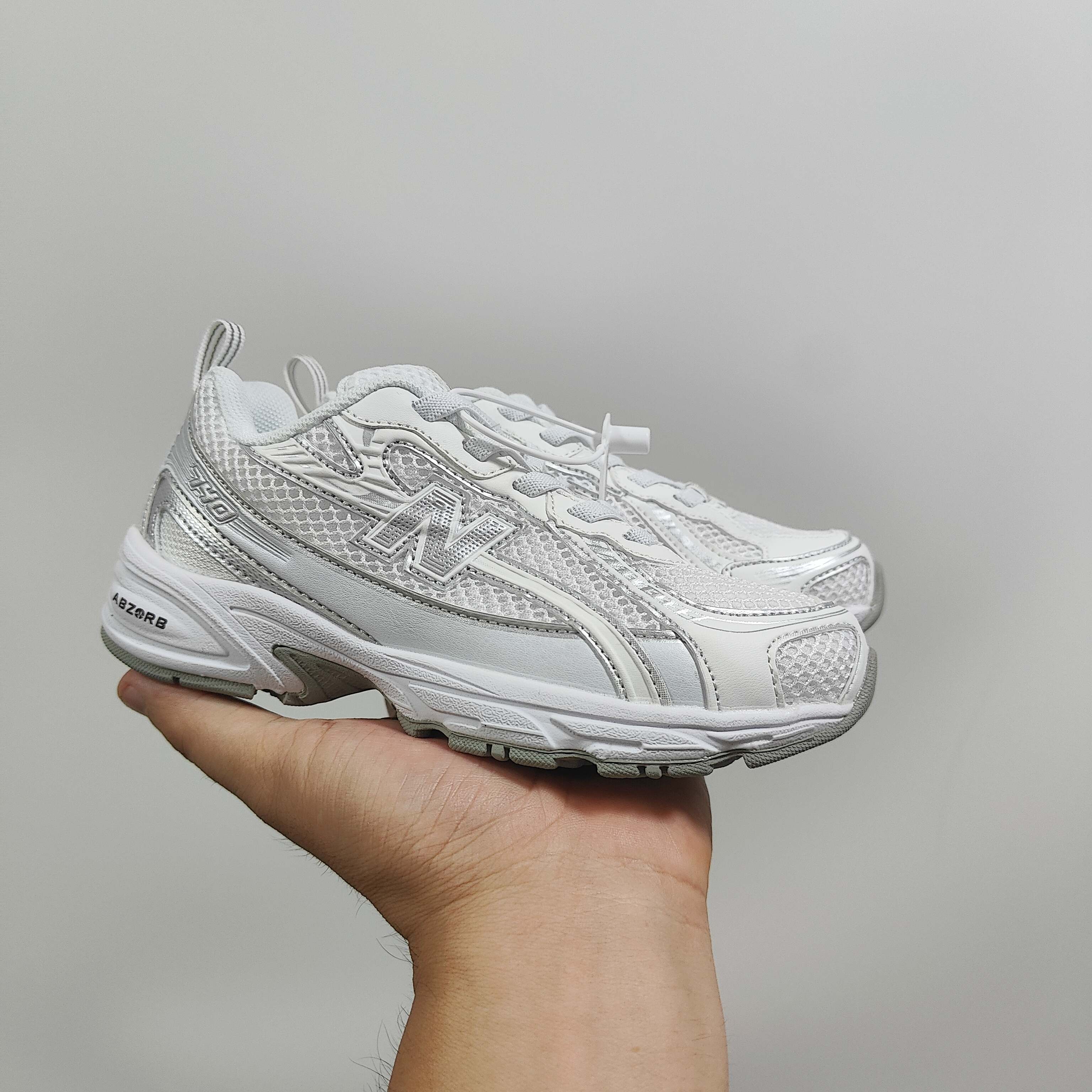 图片[2]-新配色出 官方新品 NB 740童鞋26-37码 该系列传承了品牌的诸多优点，大胆创新！堪称经典系列里的经典，也是最为热门的系列！时隔一年，再次带来的童鞋，必属重磅～-选品中心